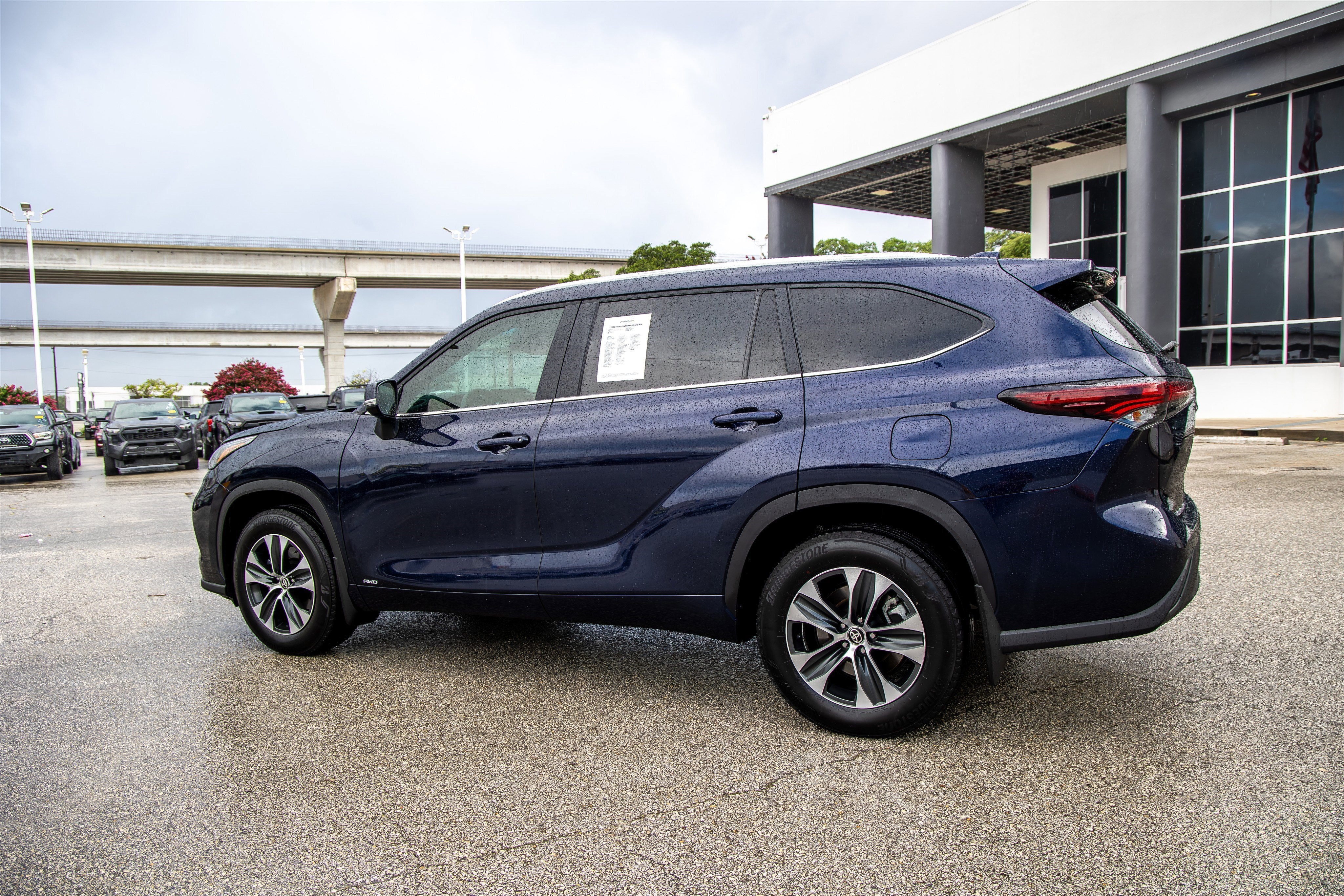 2026 Toyota Highlander Hybrid Hybrid XLE