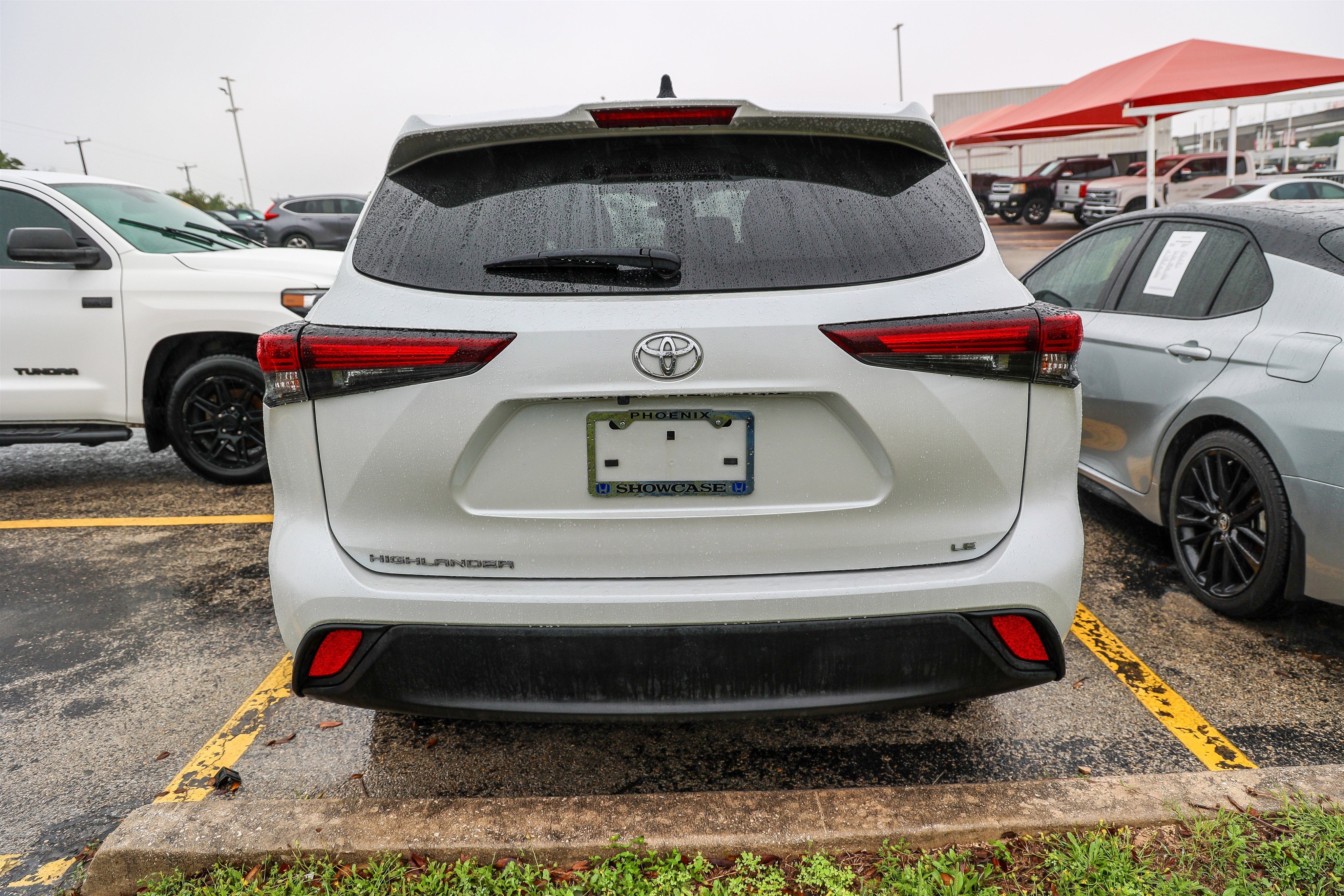 2024 Toyota HIGHLANDER LE