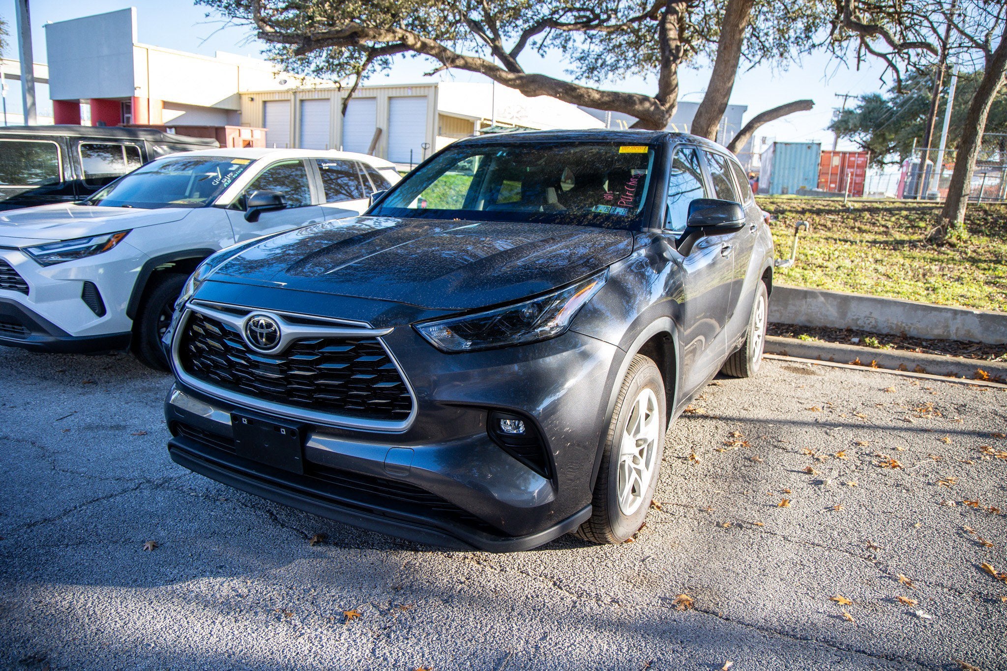 2023 Toyota HIGHLANDER LE