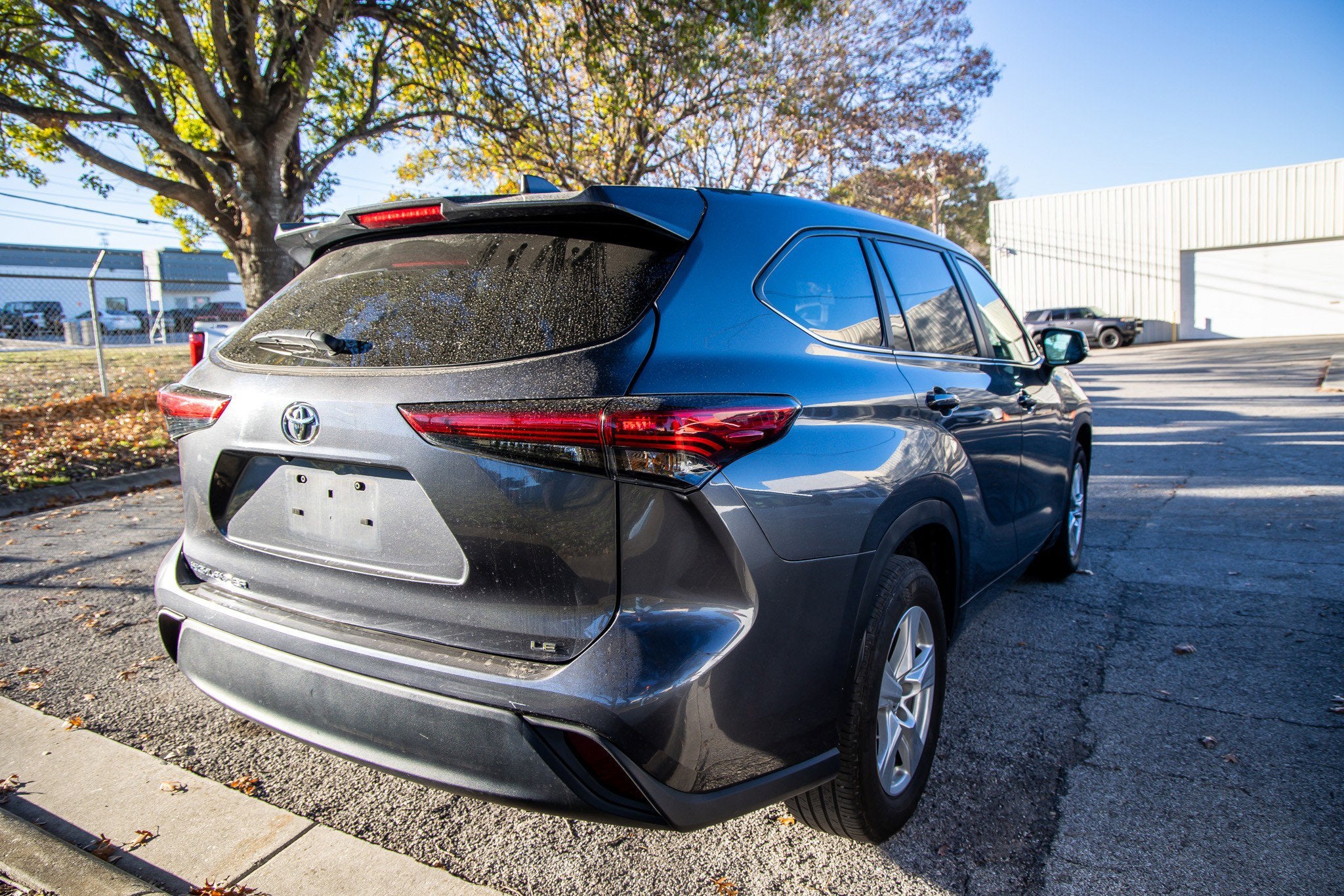 2023 Toyota HIGHLANDER LE