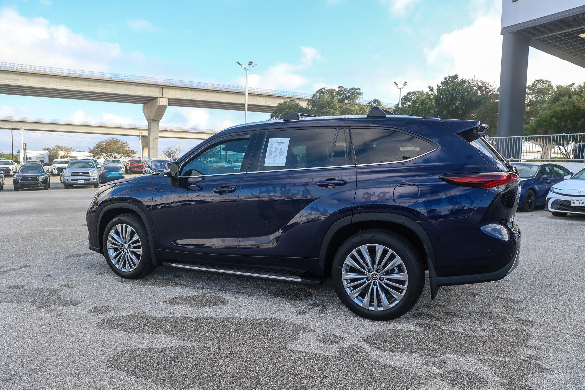 2024 Toyota Highlander Platinum