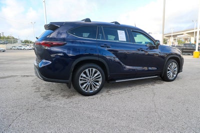 2024 Toyota Highlander Platinum