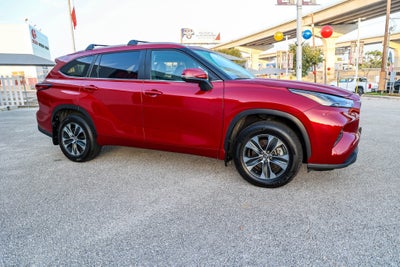 2026 Toyota Highlander XLE