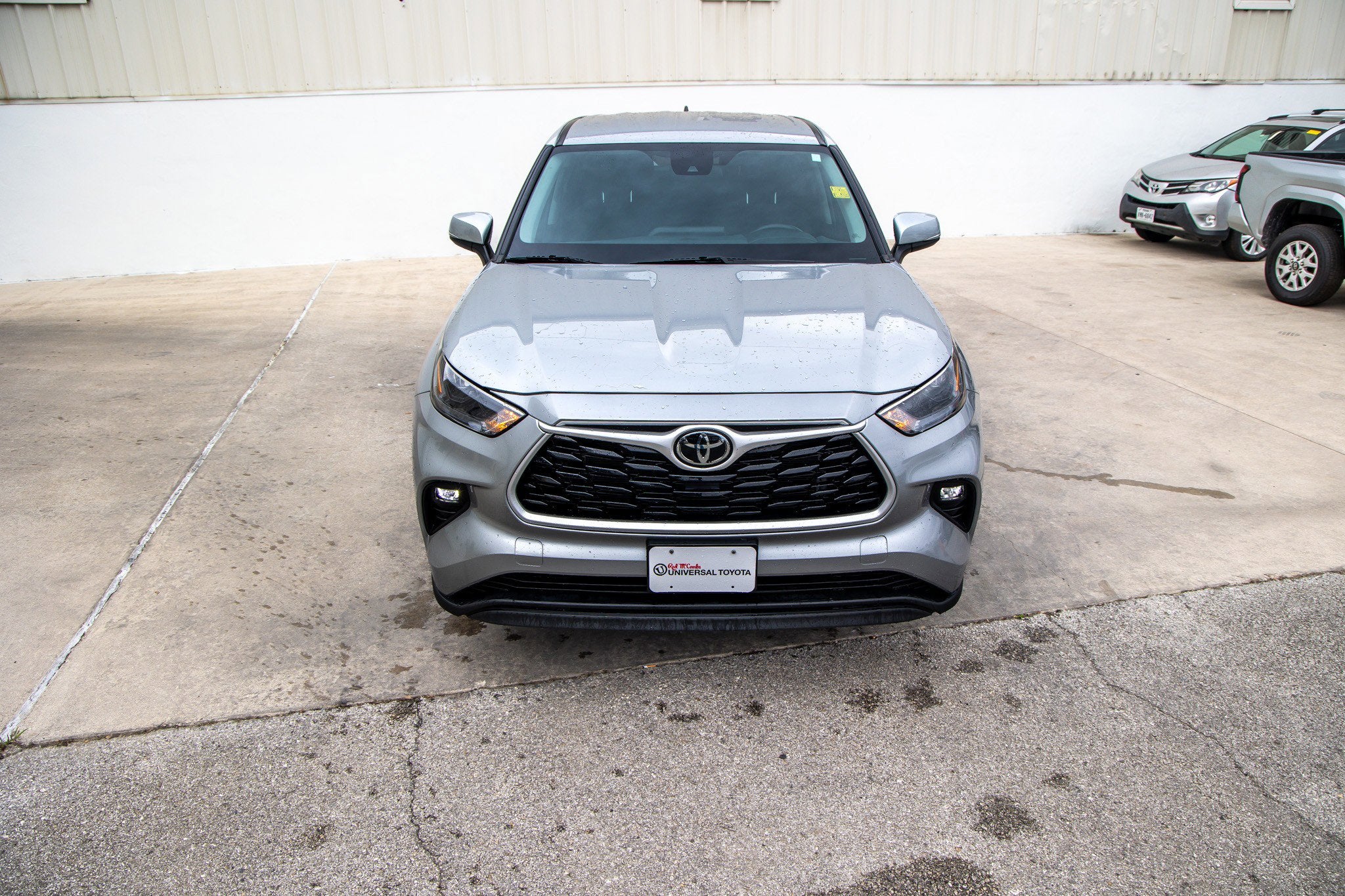 2024 Toyota HIGHLANDER LE