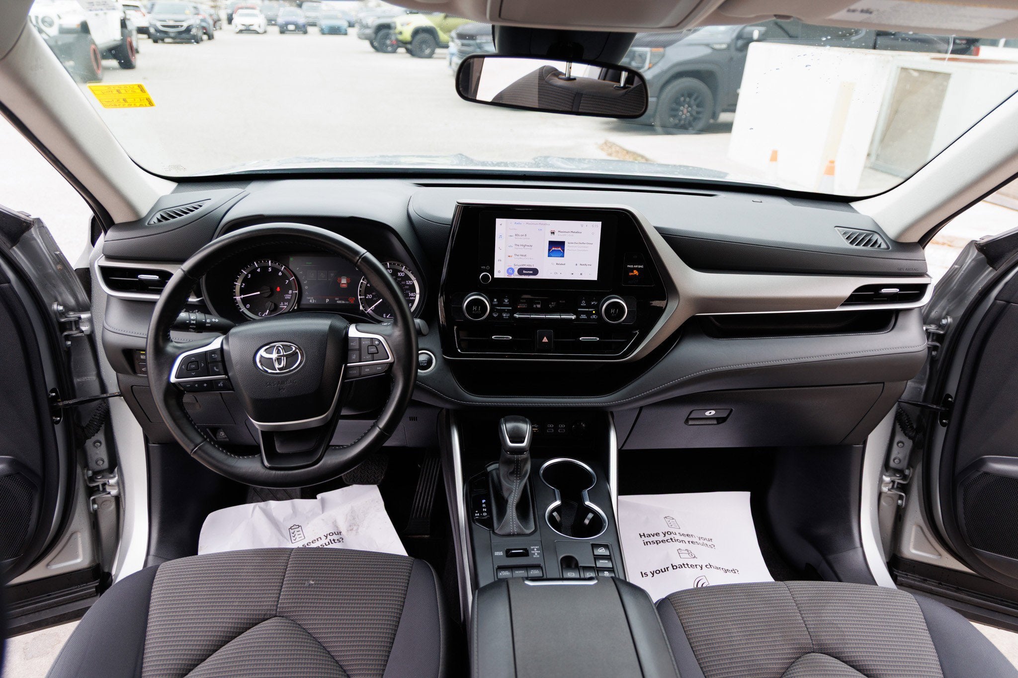 2024 Toyota HIGHLANDER LE