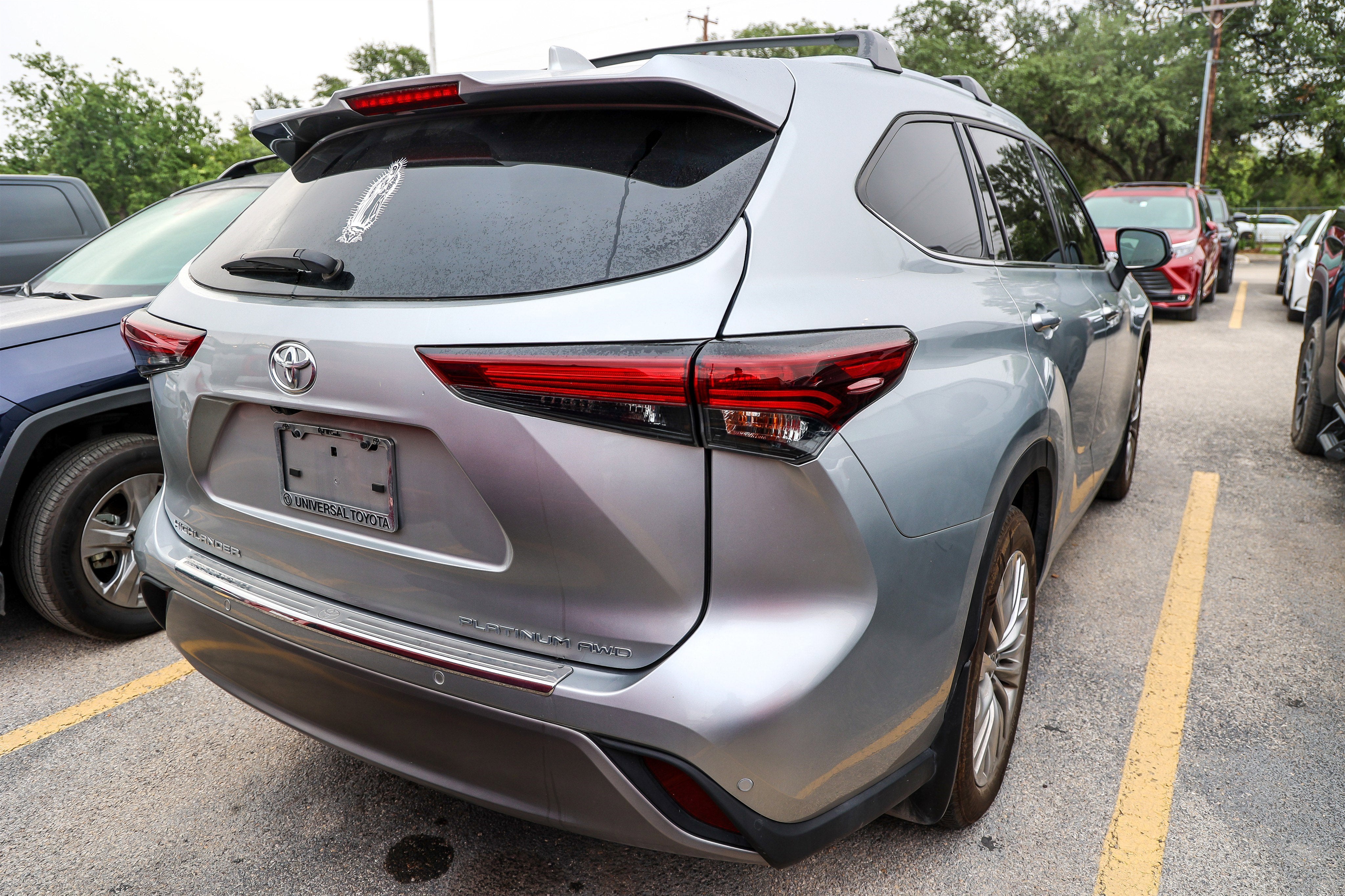2025 Toyota Highlander Platinum