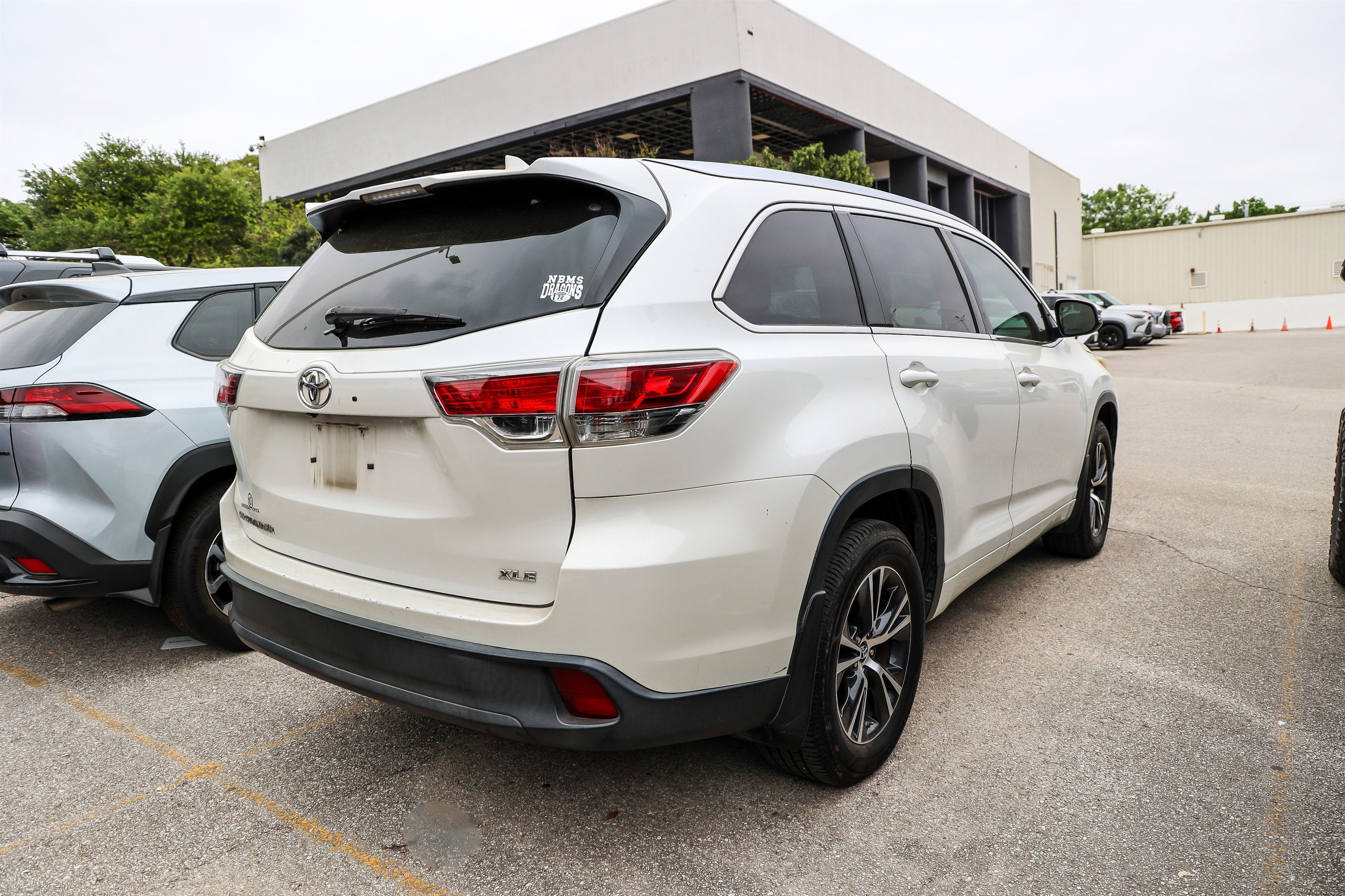 2016 Toyota HIGHLANDER XLE