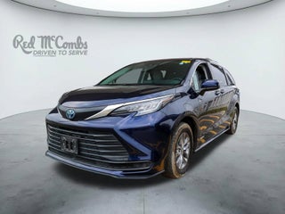 2021 Toyota Sienna LE