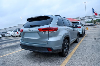 2018 Toyota Highlander SE