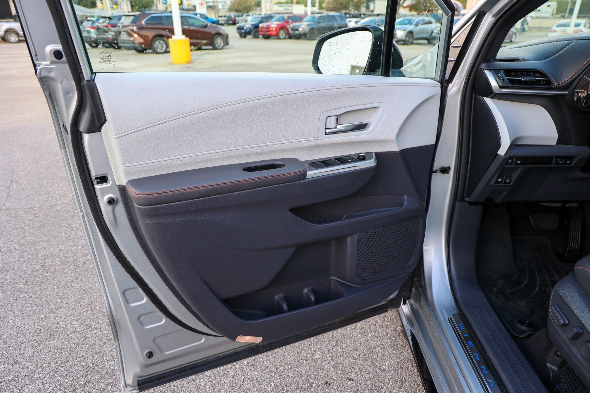 2021 Toyota Sienna XSE