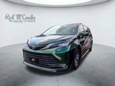 2021 Toyota Sienna XLE