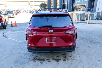 2022 Toyota SIENNA XLE XLE