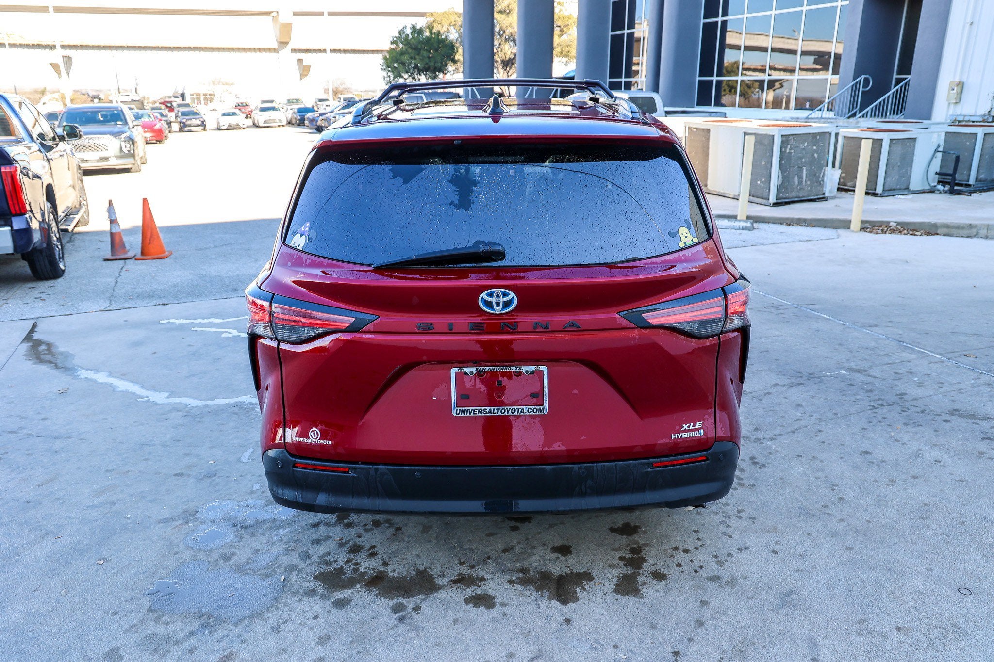 2022 Toyota SIENNA XLE XLE