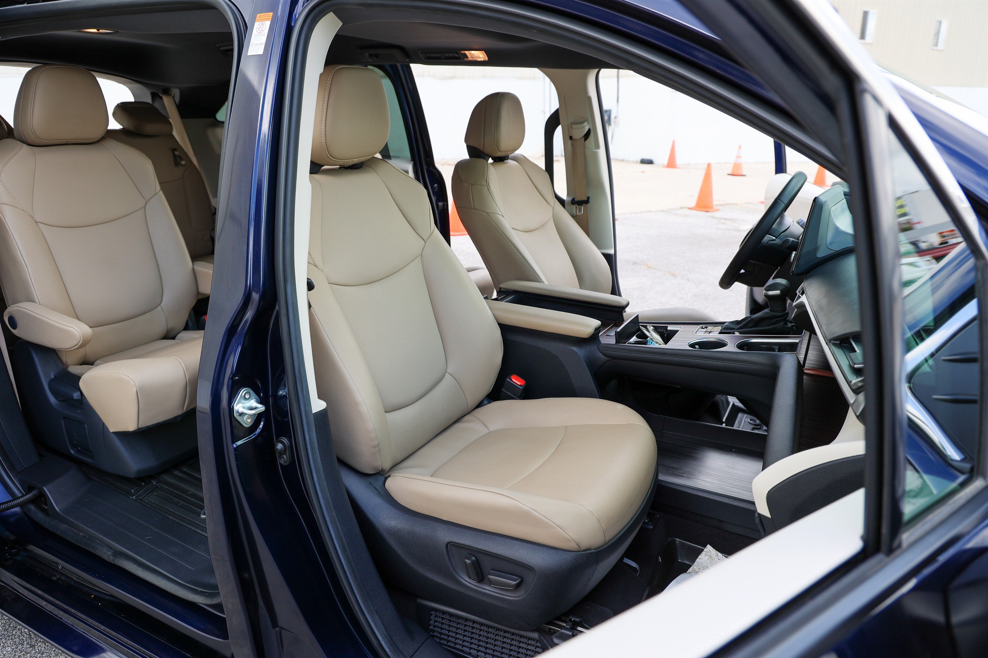 2024 Toyota Sienna XLE