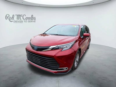 2022 Toyota Sienna XLE