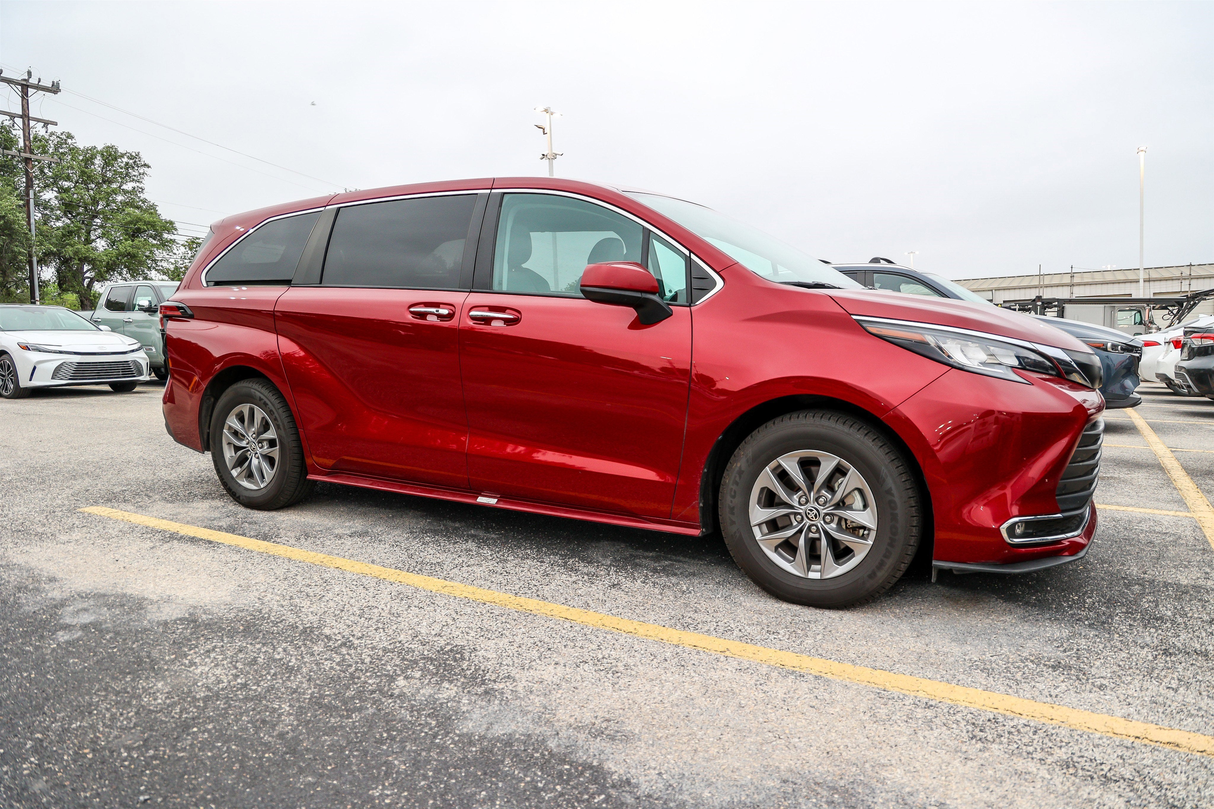 2022 Toyota Sienna XLE