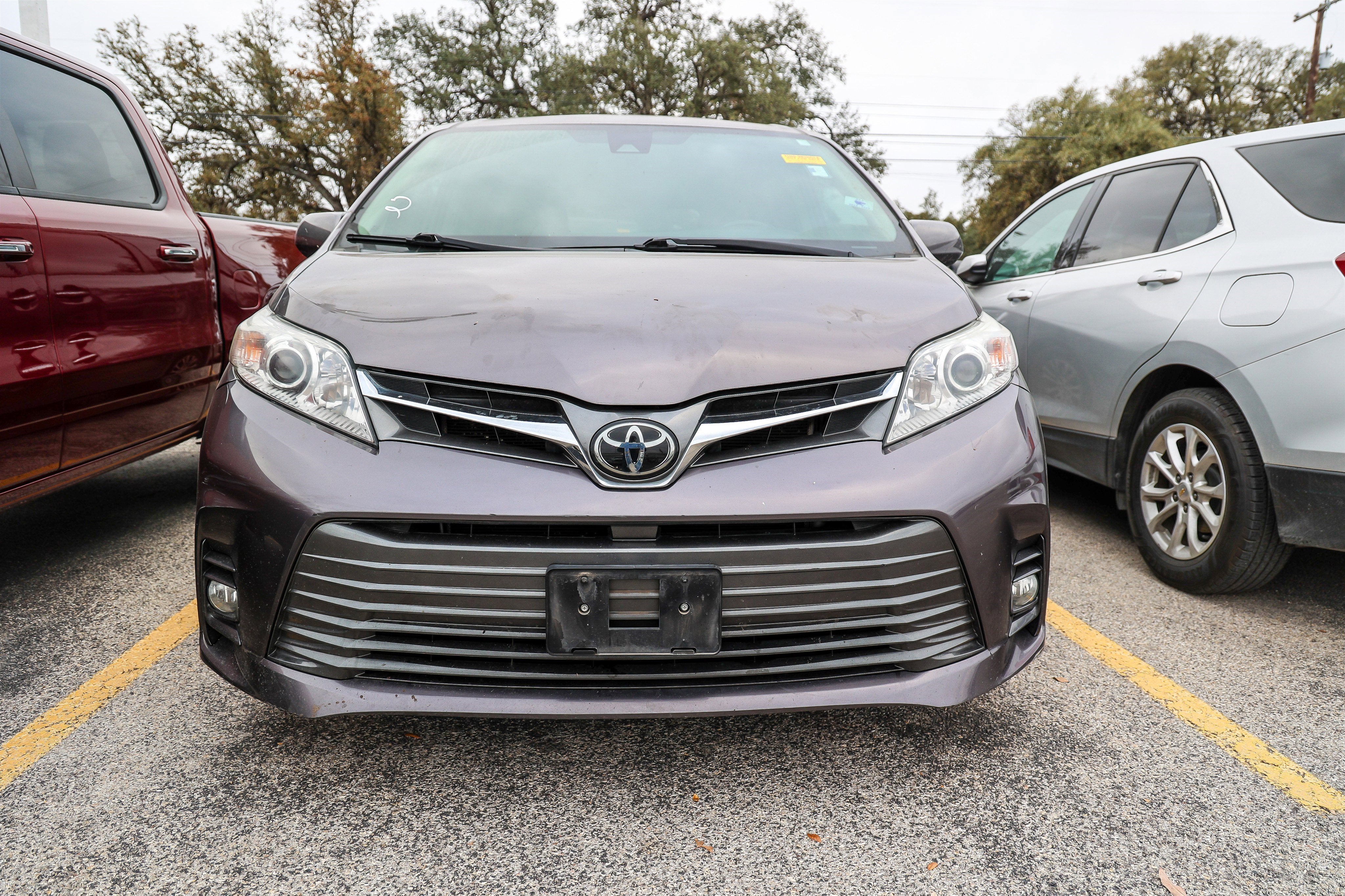 2019 Toyota SIENNA XLE 3.5L Limited
