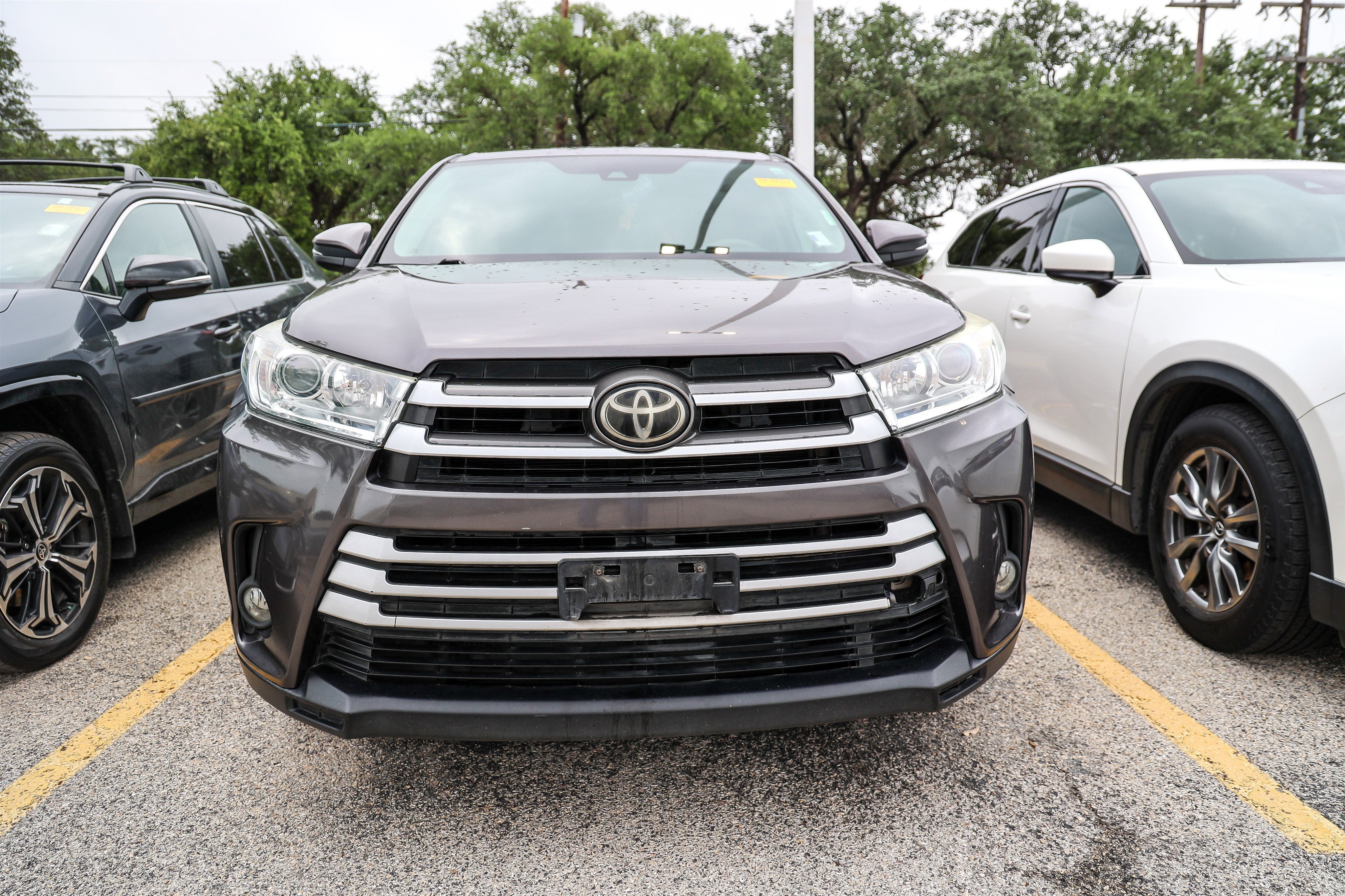 2018 Toyota Highlander LE
