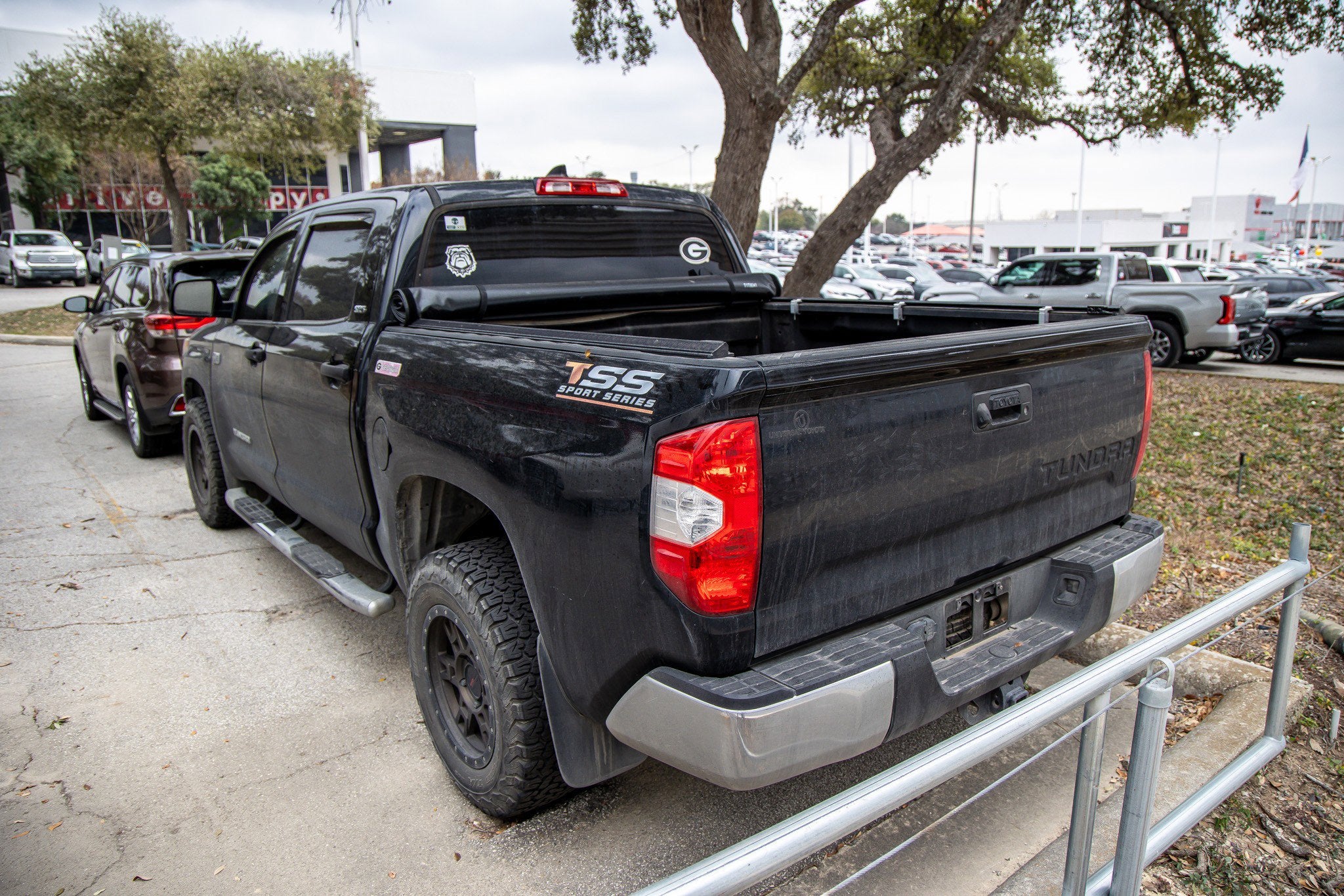 2020 Toyota TUNDRA 4X2 SR5