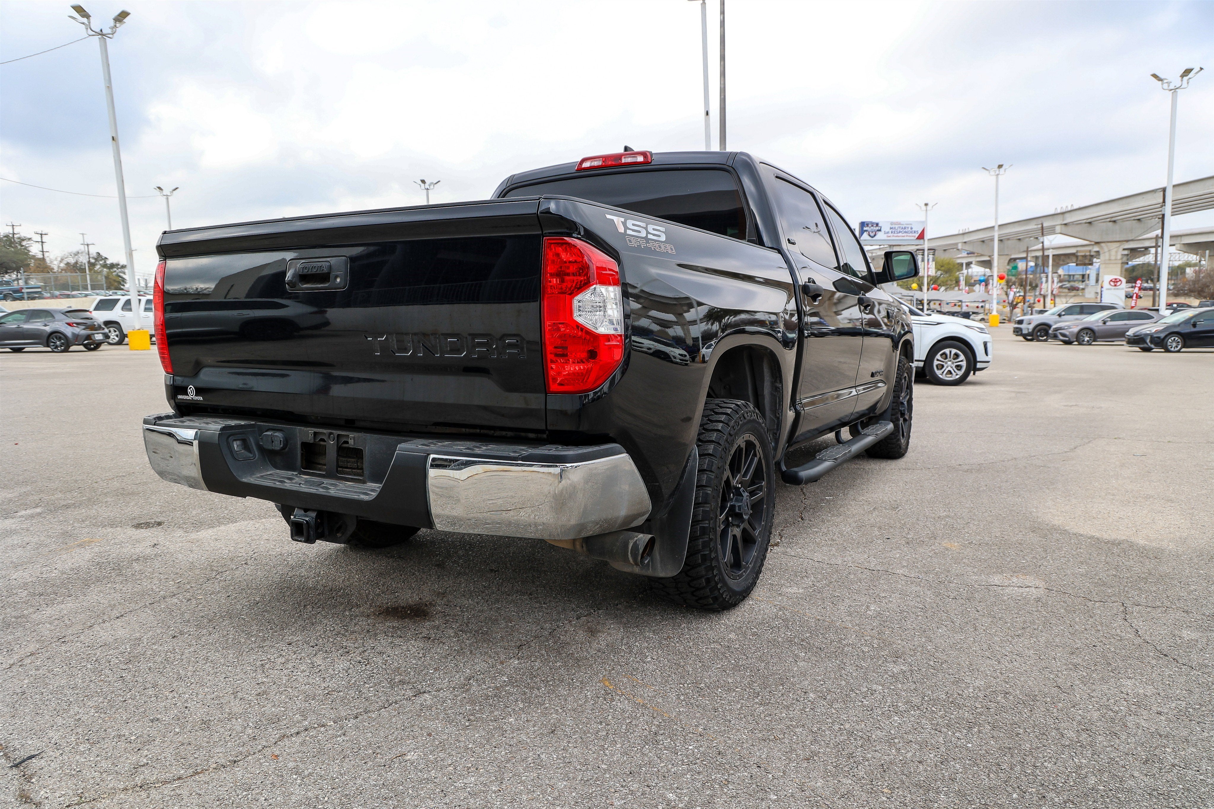 2020 Toyota TUNDRA 4X2 SR5