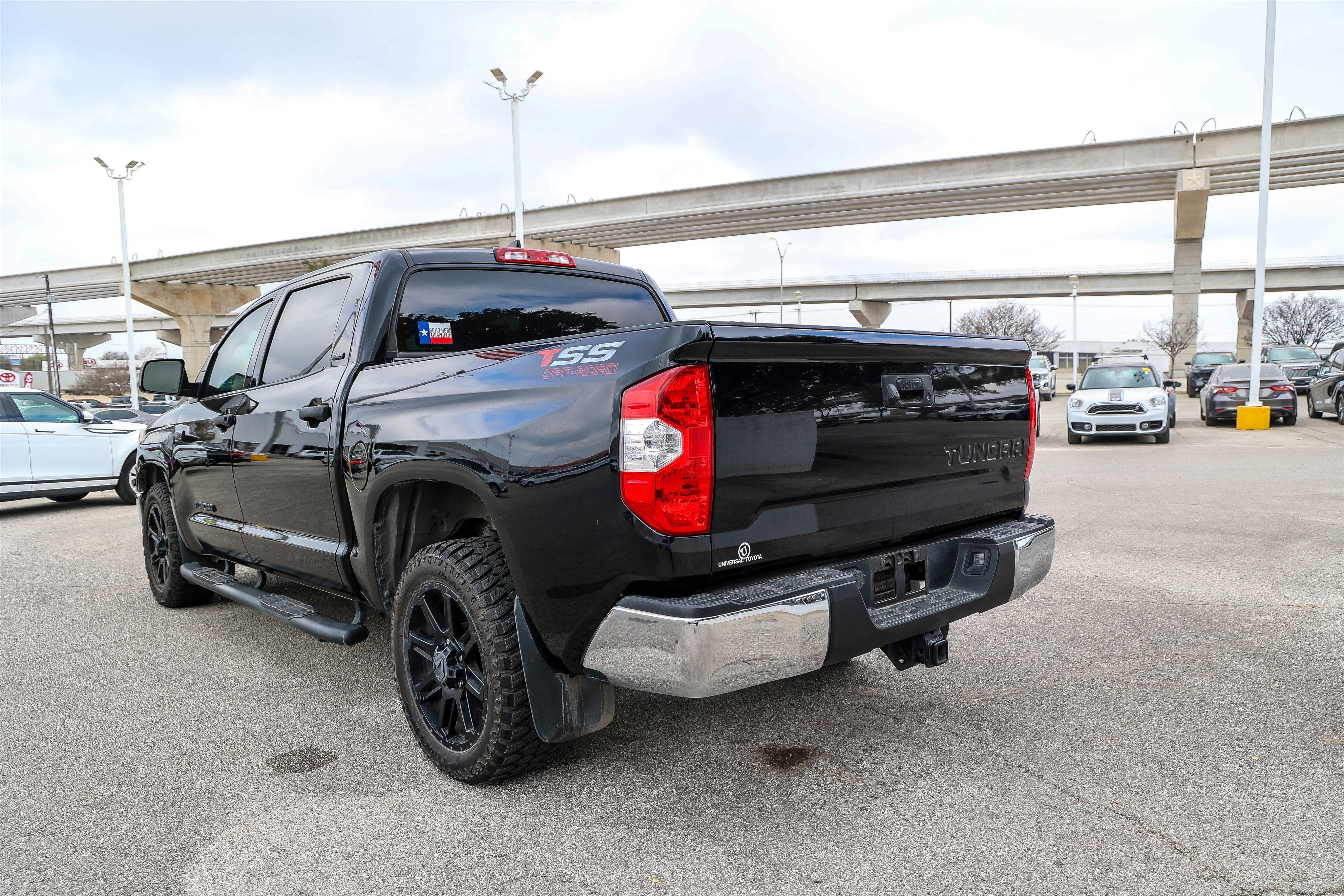 2020 Toyota TUNDRA 4X2 SR5