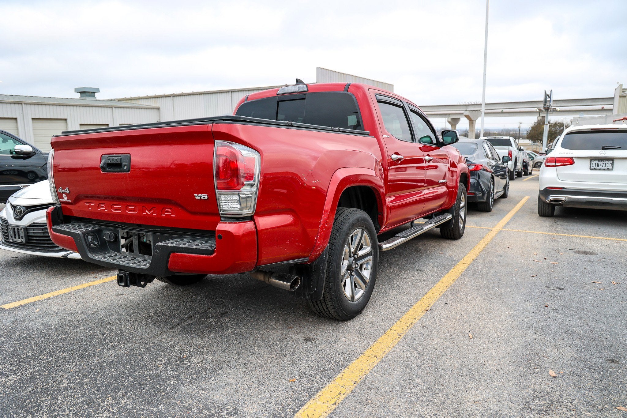 2017 Toyota TACOMA LIMITED Limited