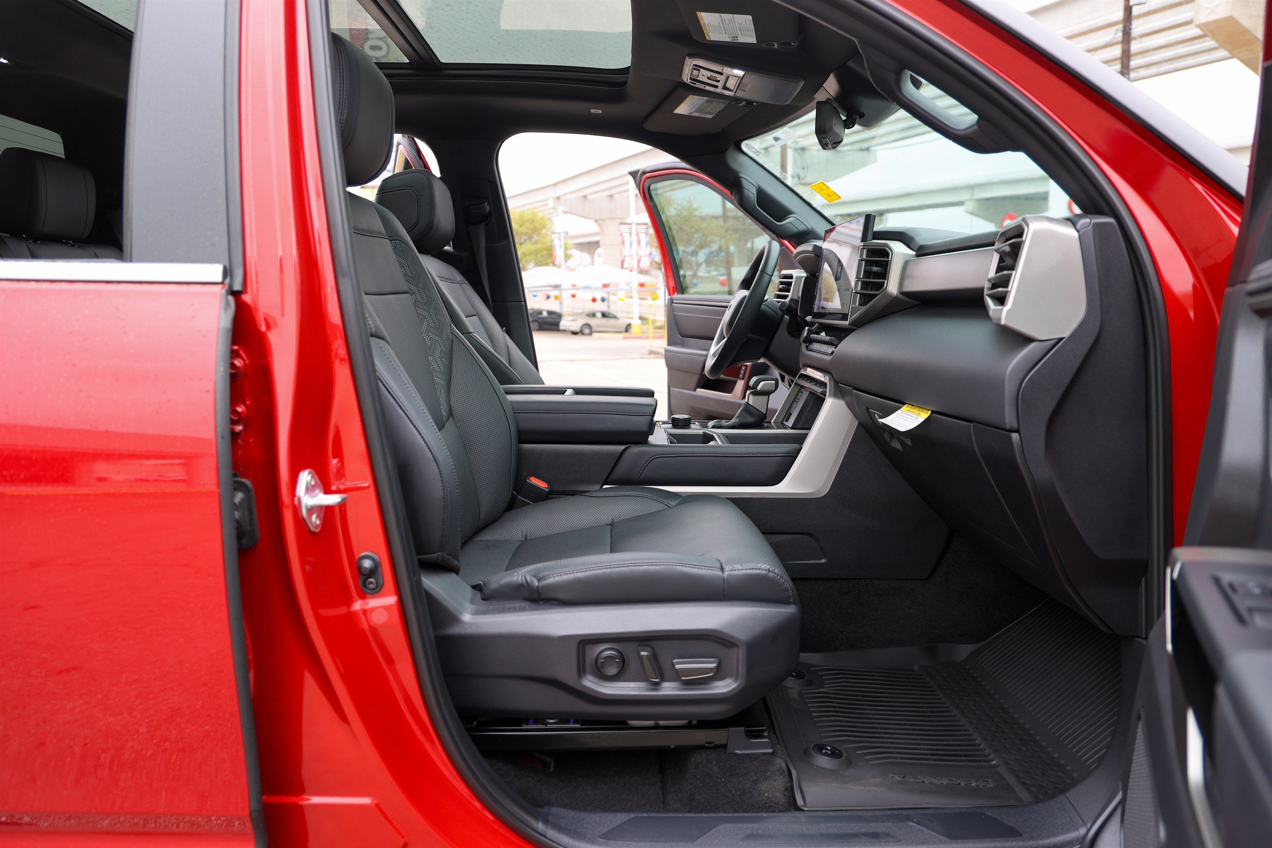 2025 Toyota TUNDRA 4X4 Limited