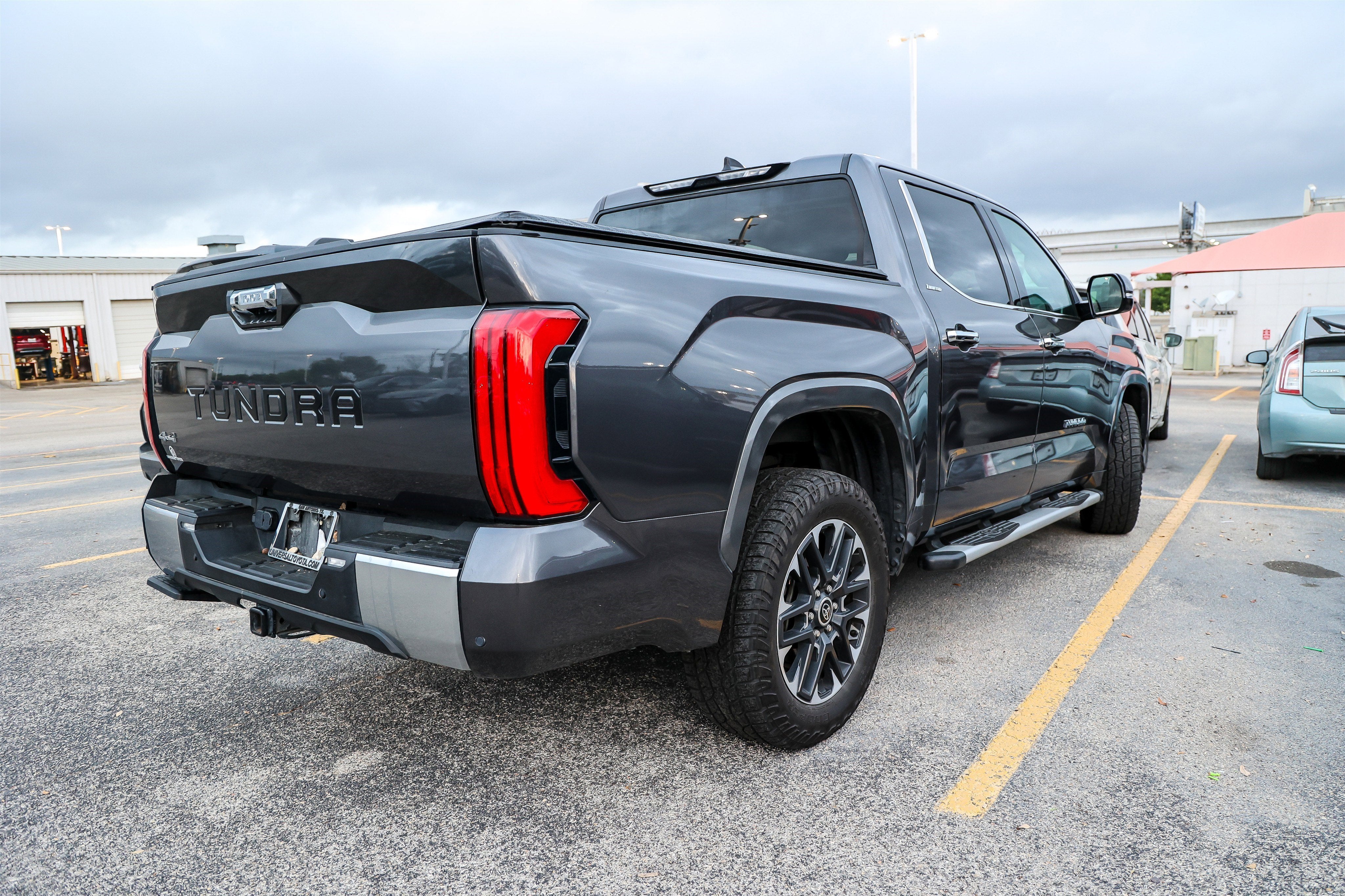 2023 Toyota TUNDRA 4X4 Limited