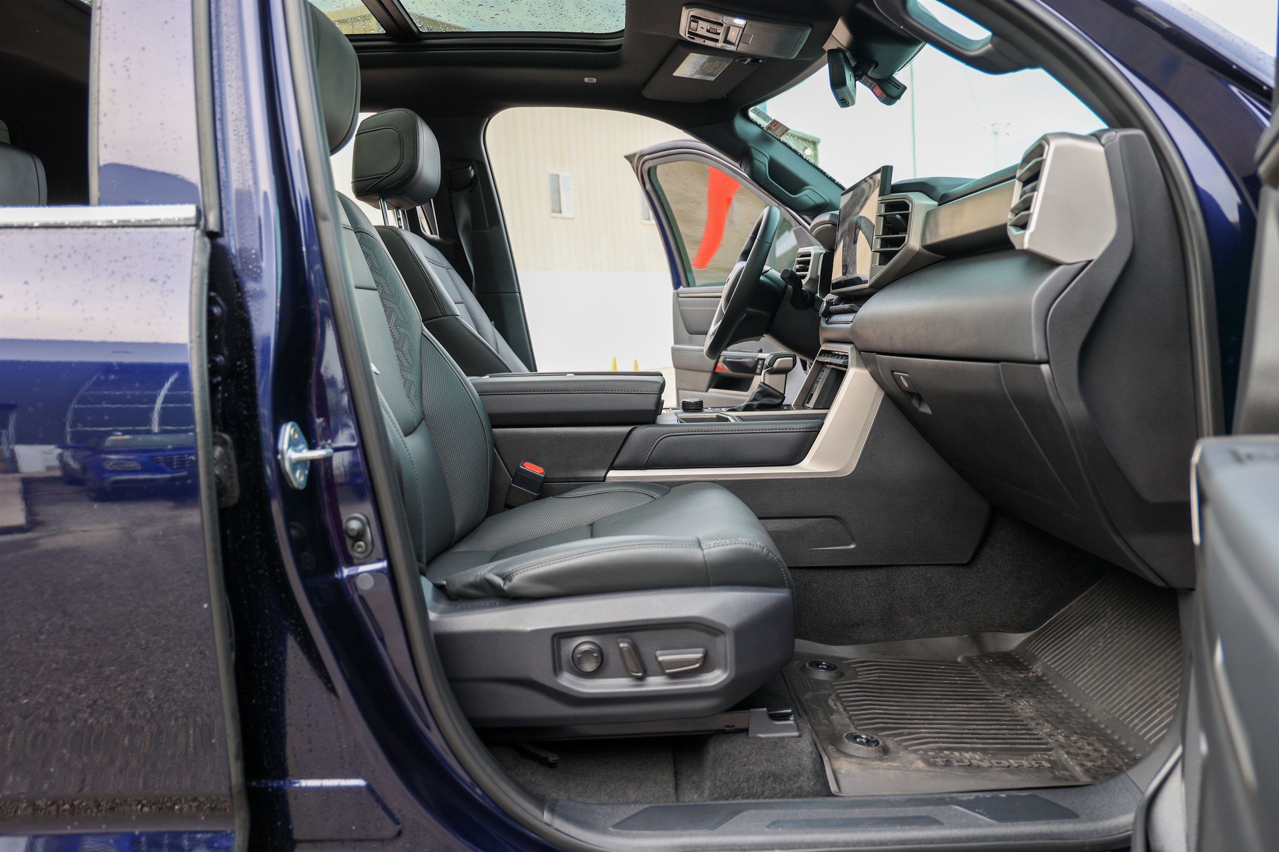 2025 Toyota TUNDRA 4X4 Limited