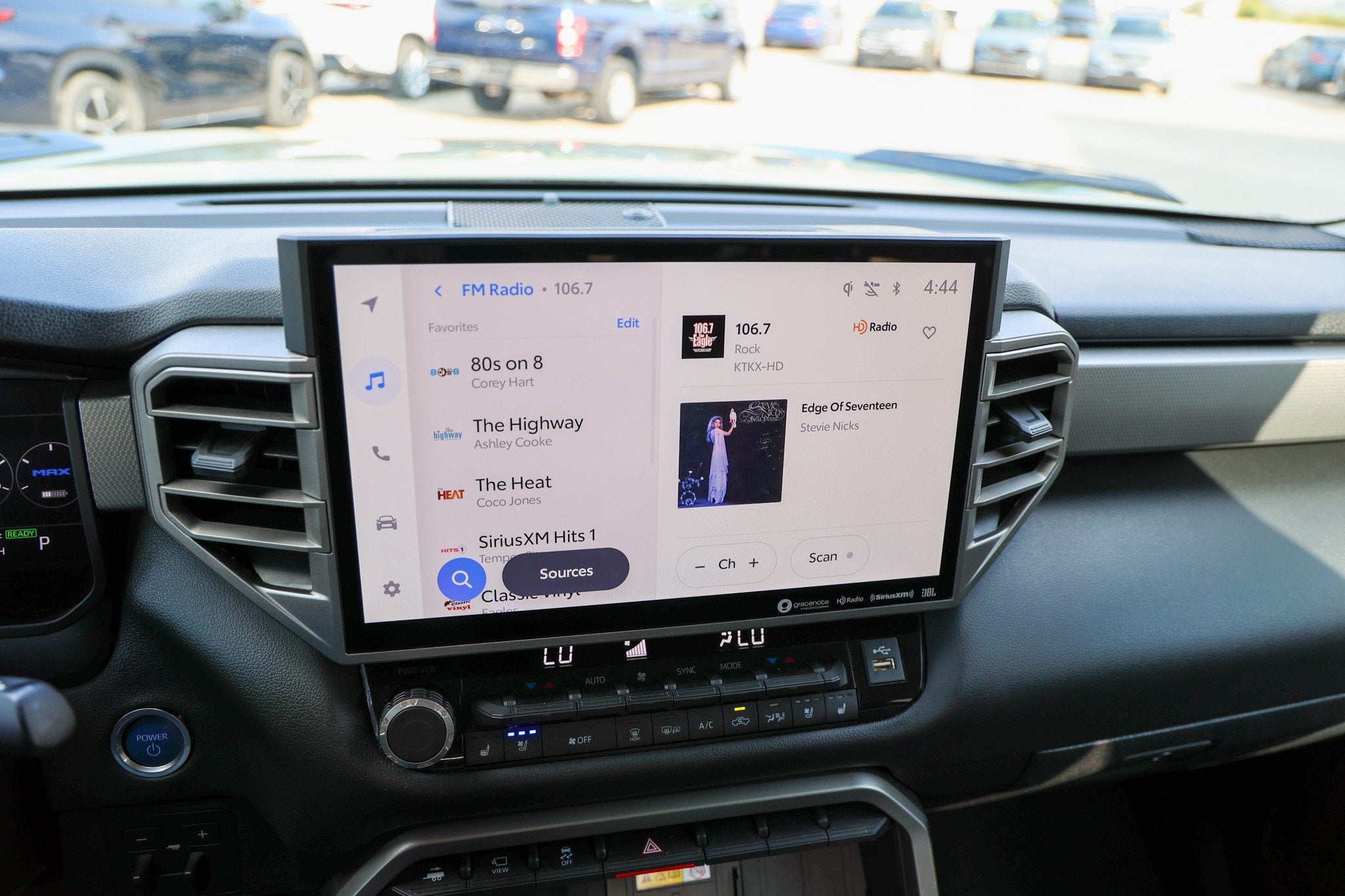 2023 Toyota Tundra i-FORCE MAX Limited Hybrid
