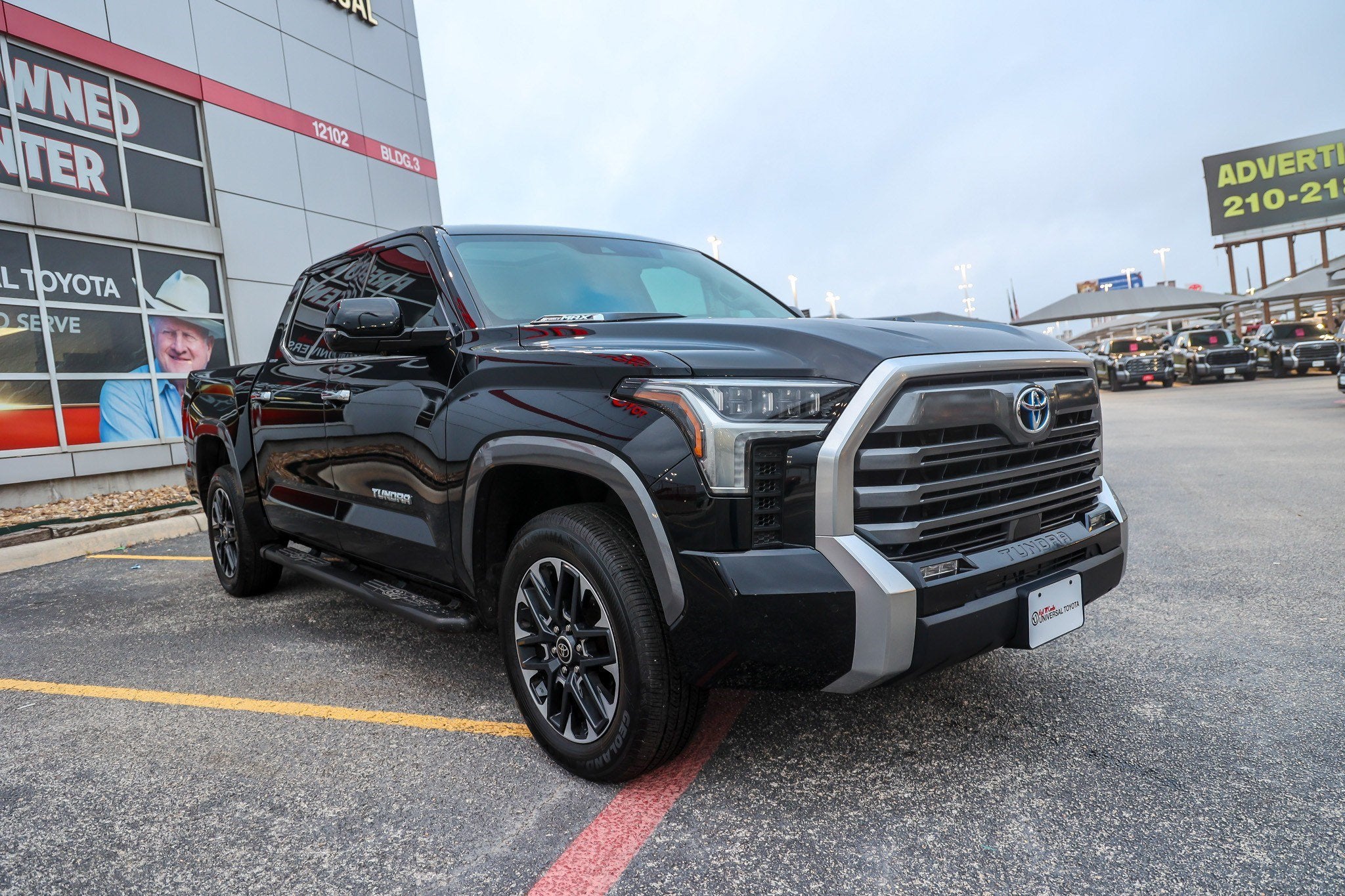 2024 Toyota Tundra i-FORCE MAX Limited Hybrid