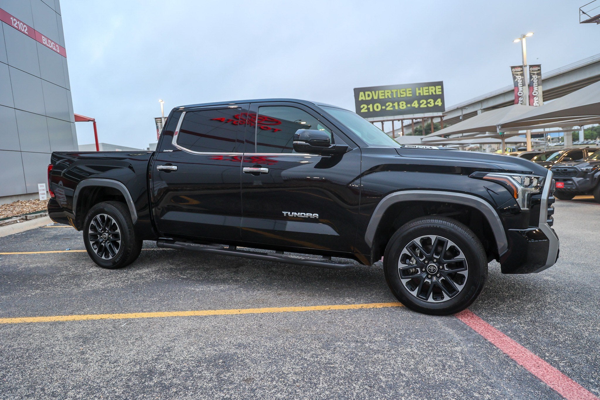 2024 Toyota Tundra i-FORCE MAX Limited Hybrid