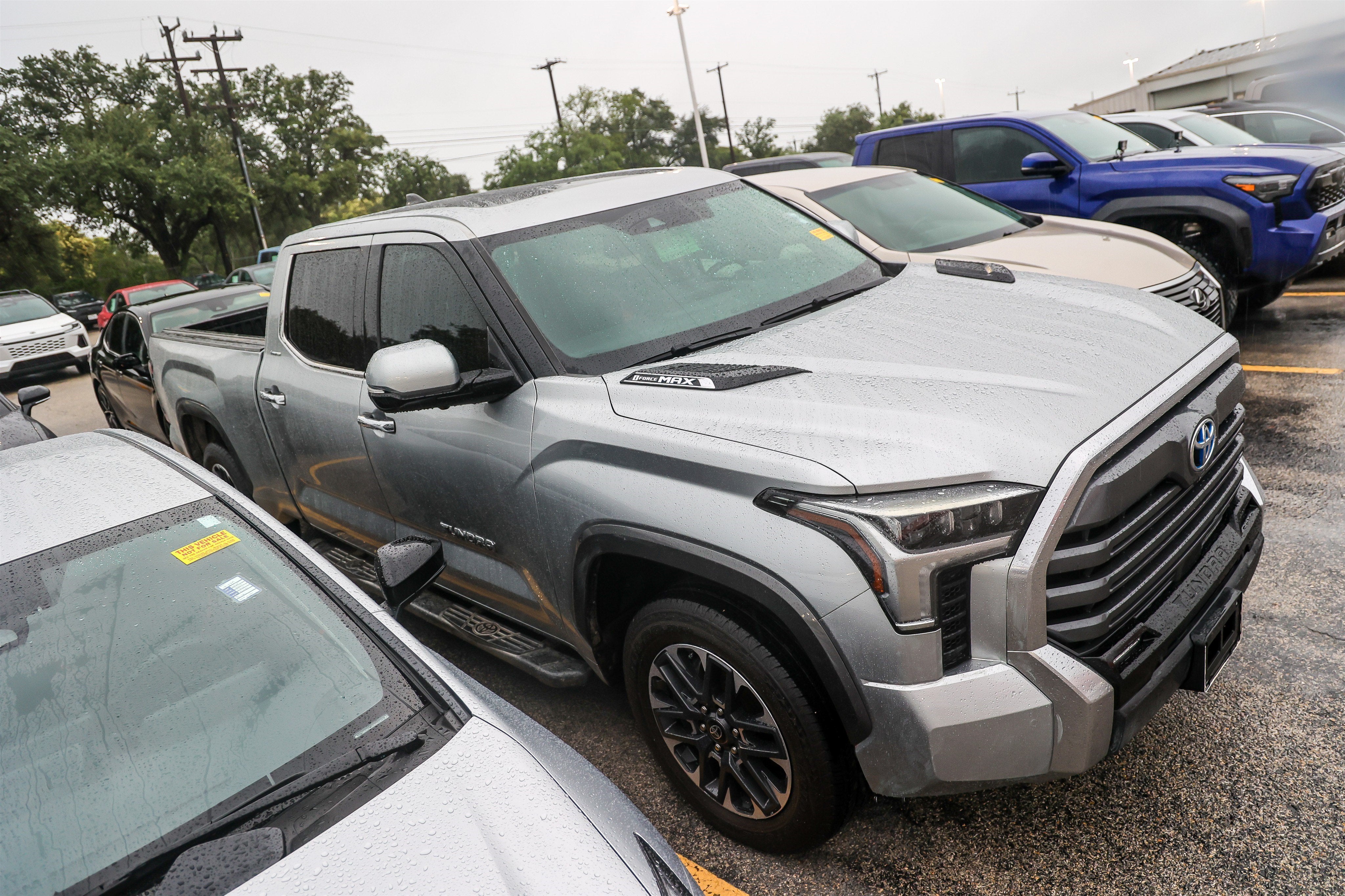 2022 Toyota Tundra i-FORCE MAX Limited Hybrid