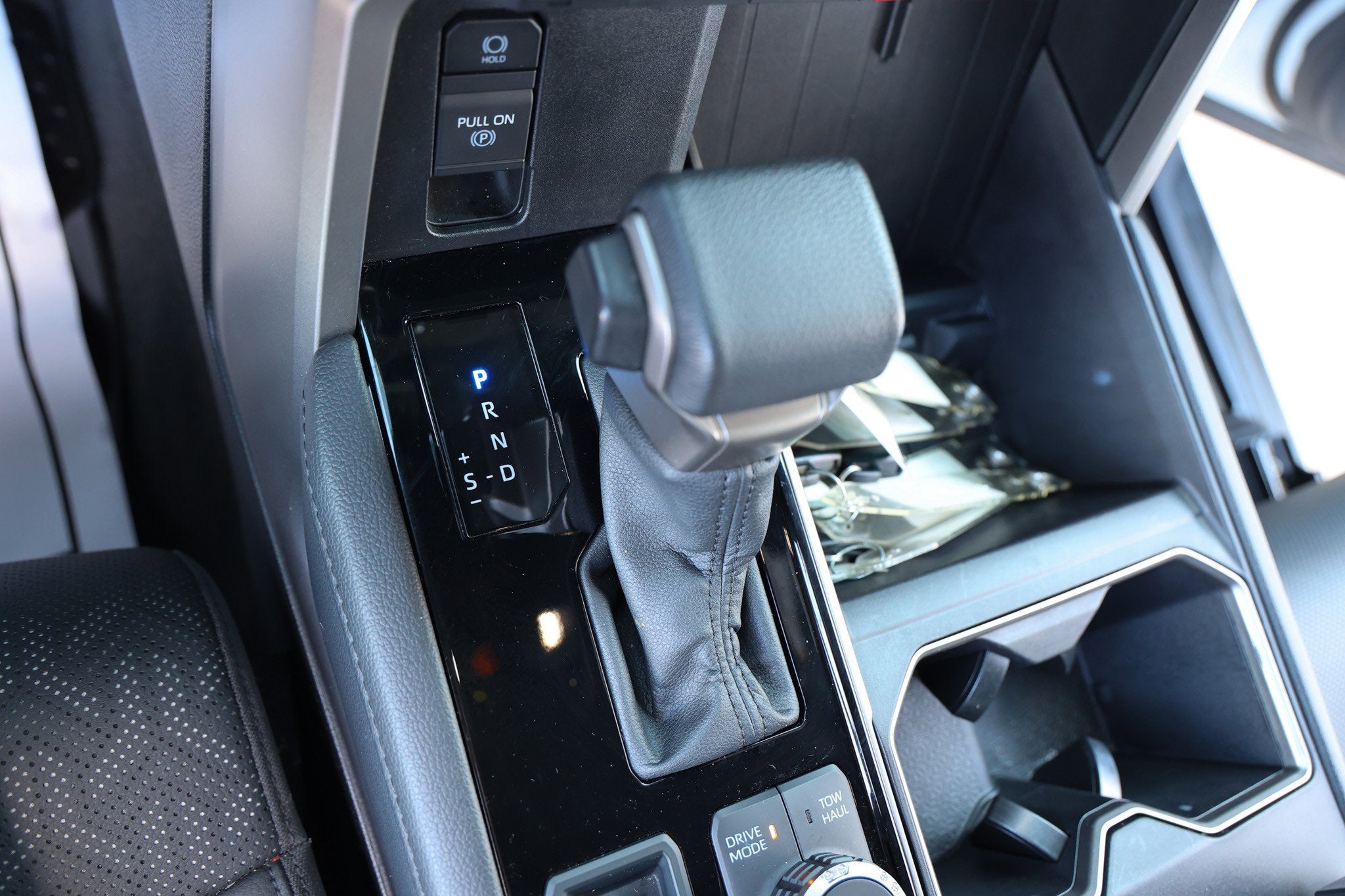 2025 Toyota TUNDRA HV 4X4 Limited Hybrid