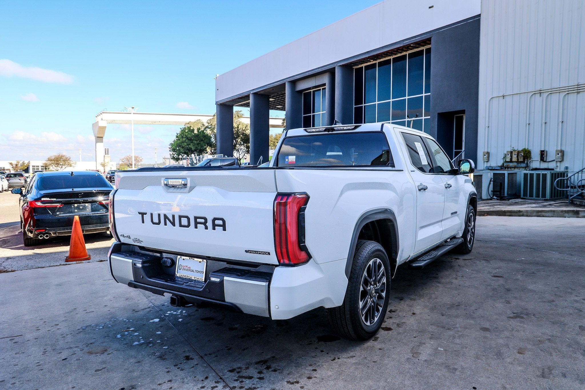 2025 Toyota TUNDRA HV 4X4 Limited Hybrid