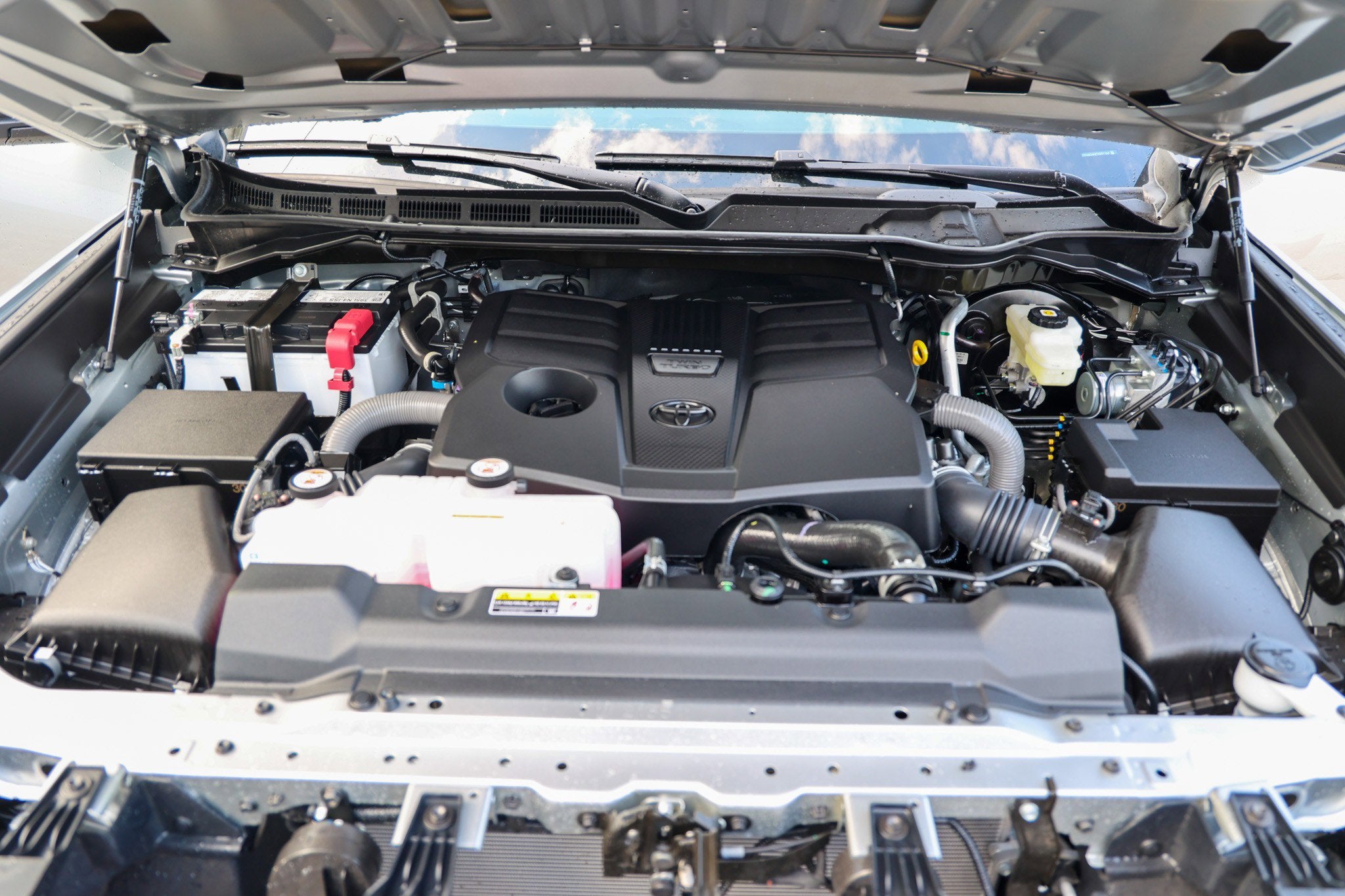 2026 Toyota TUNDRA 4X2 SR