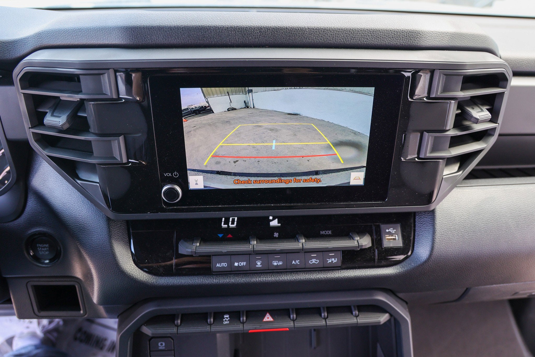 2026 Toyota TUNDRA 4X2 SR