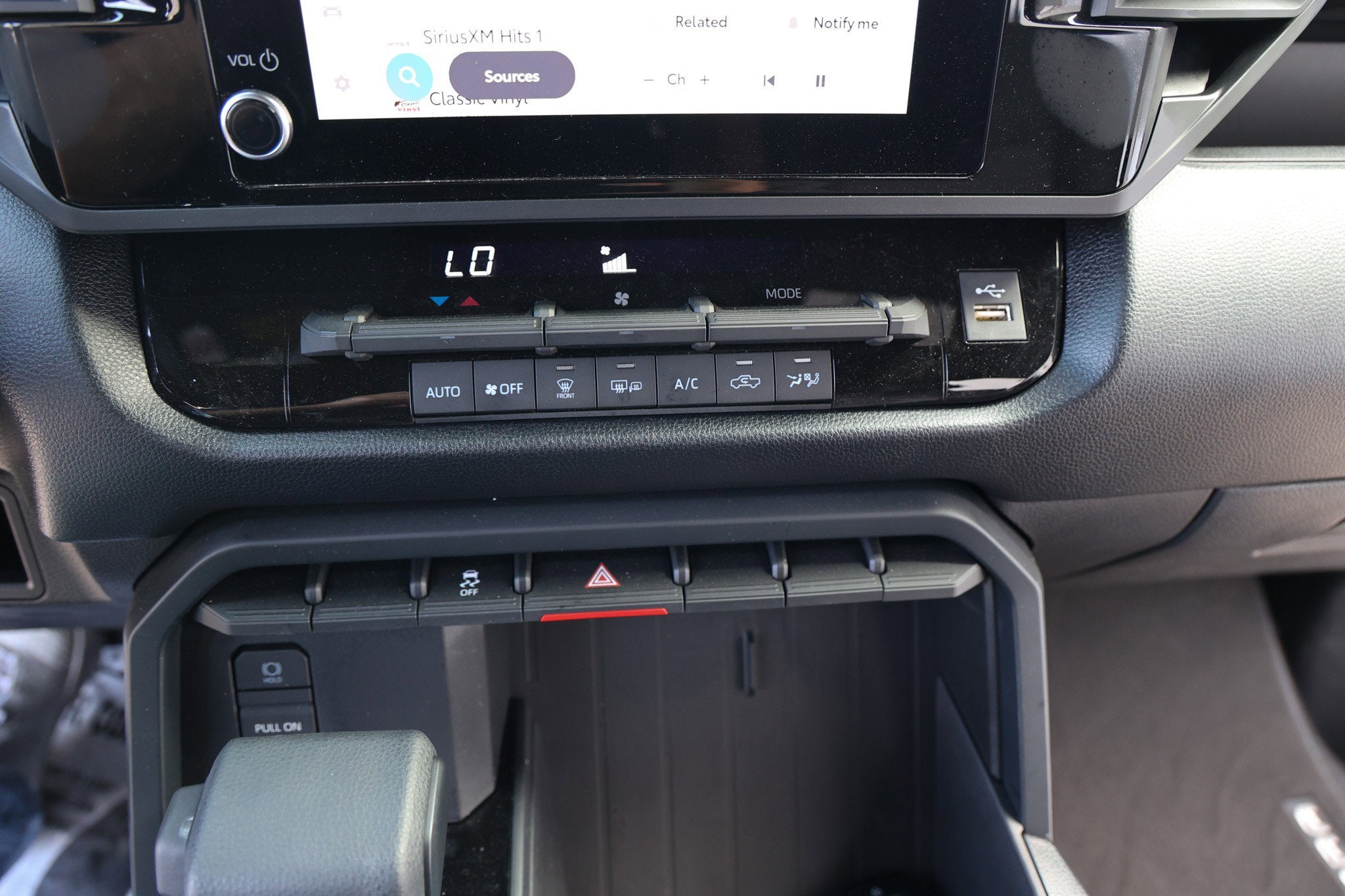 2026 Toyota TUNDRA 4X2 SR