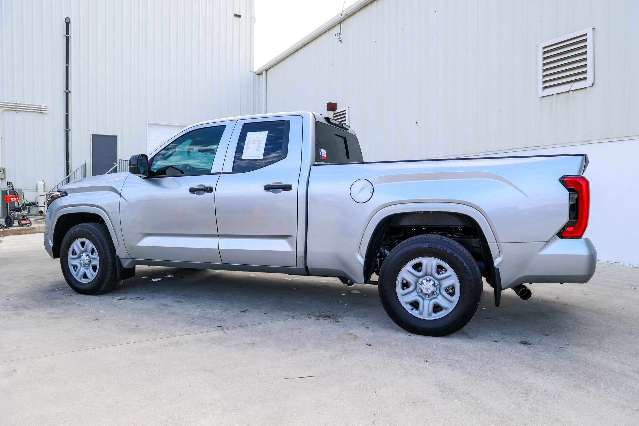2026 Toyota TUNDRA 4X2 SR