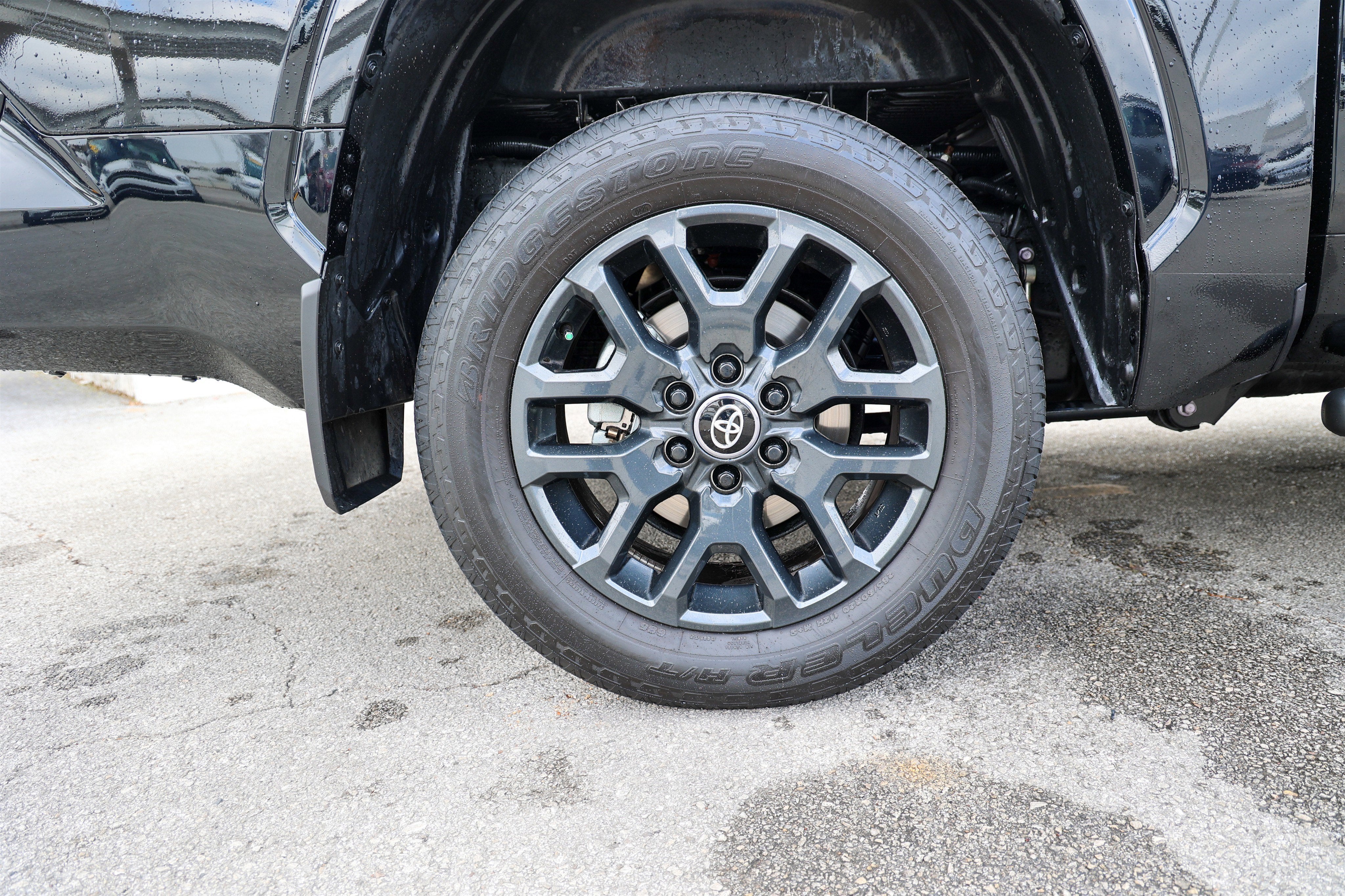 2026 Toyota TUNDRA 4X4 SR