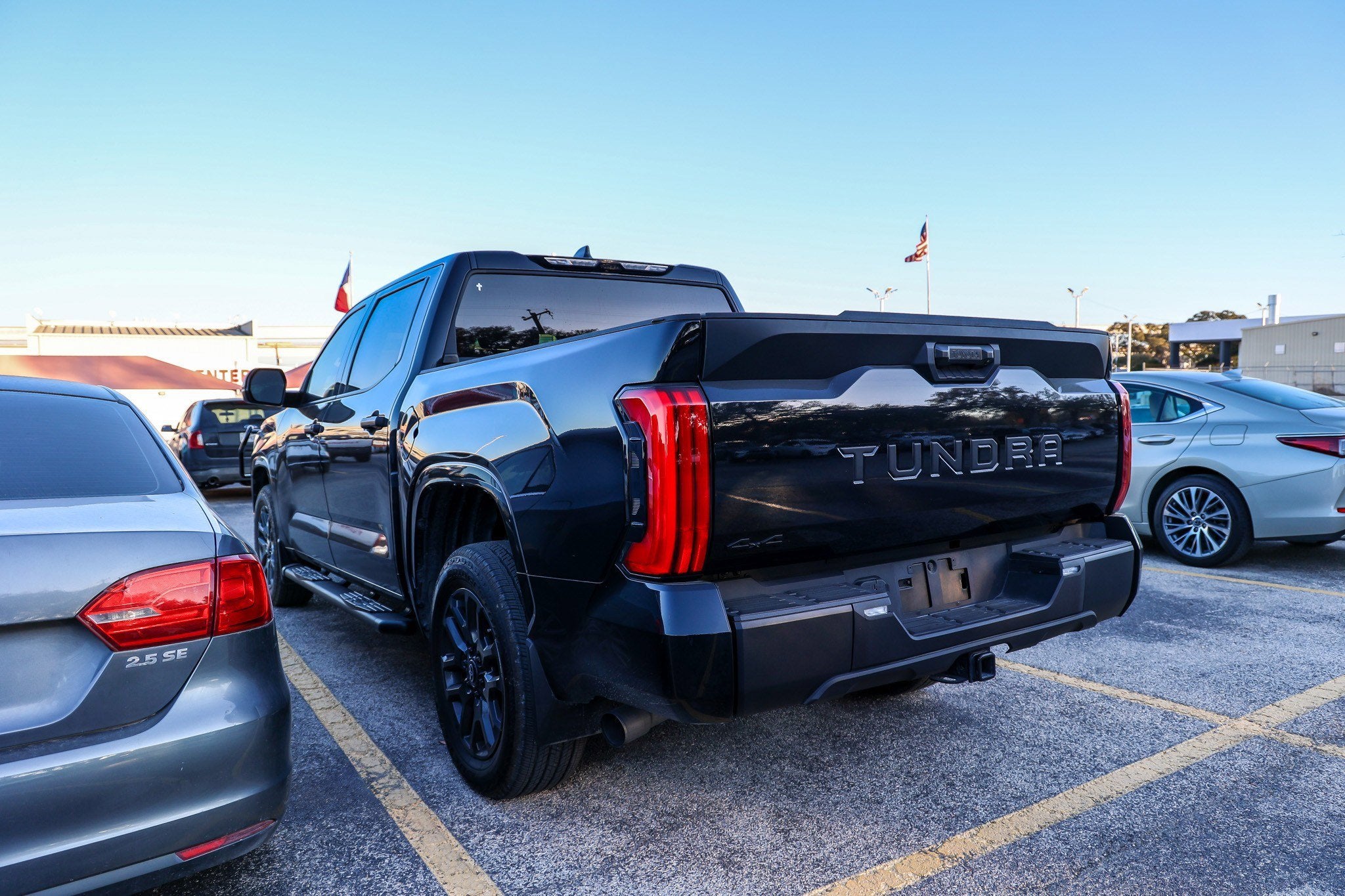 2026 Toyota TUNDRA 4X4 SR