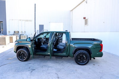 2022 Toyota TUNDRA 4X2 SR5