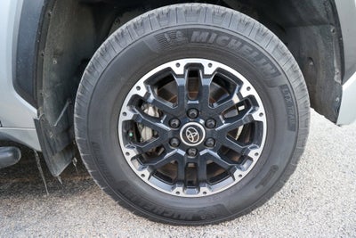 2022 Toyota TUNDRA 4X2 SR5