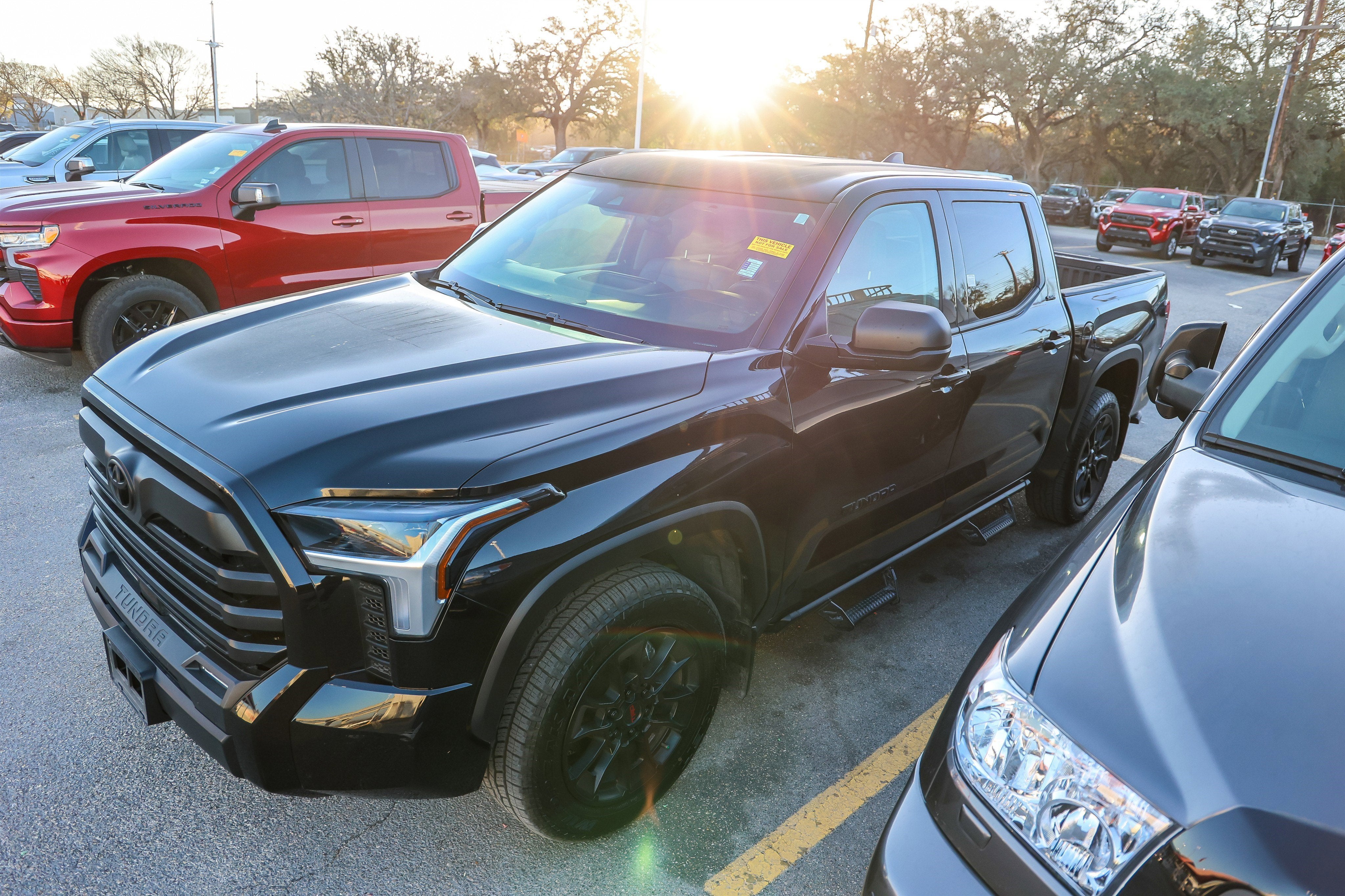 2024 Toyota TUNDRA 4X2 SR5