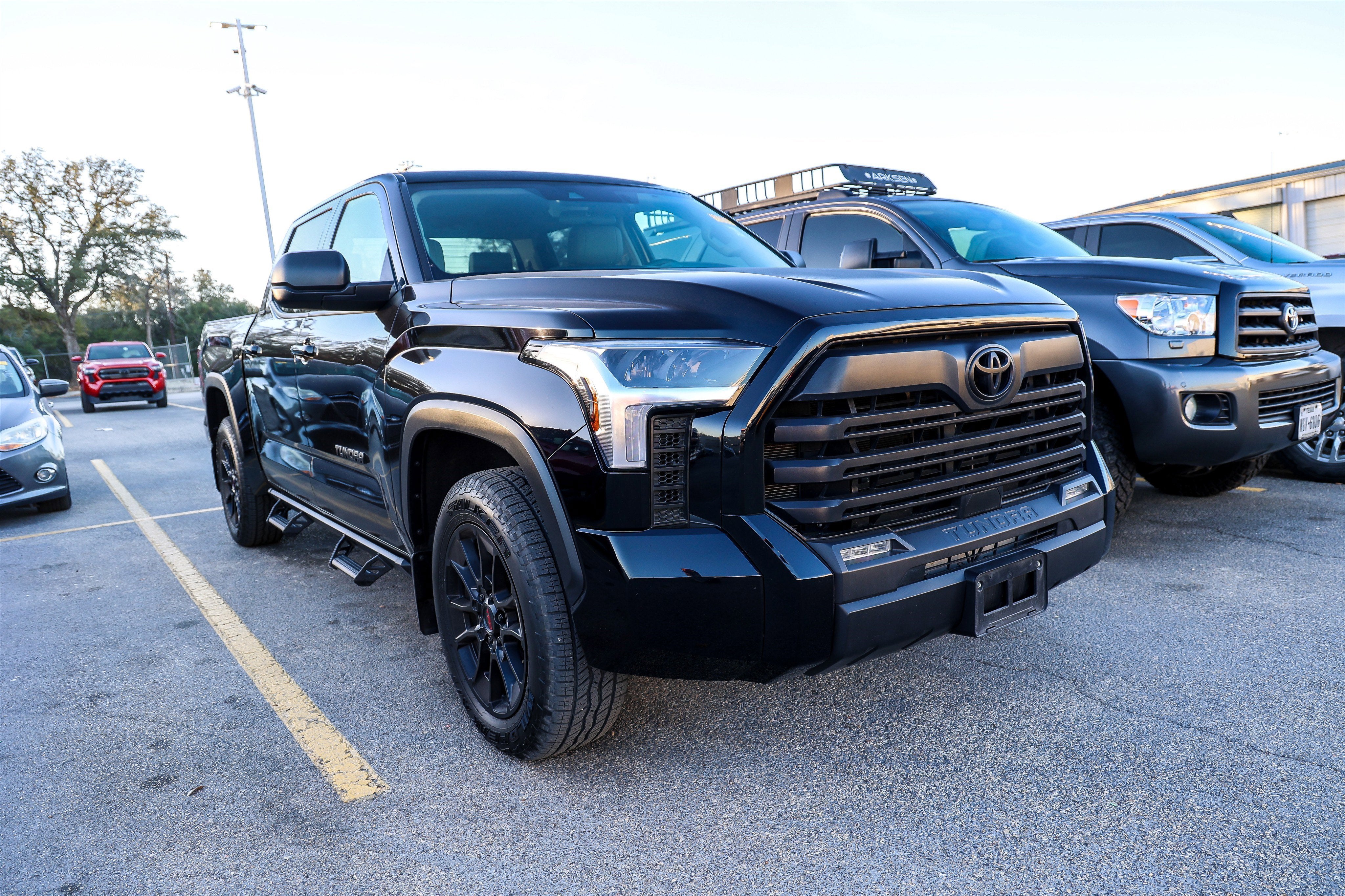2024 Toyota TUNDRA 4X2 SR5