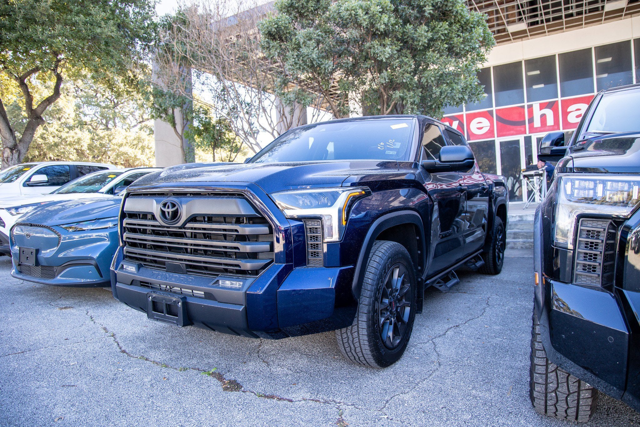 2024 Toyota TUNDRA 4X2 SR5