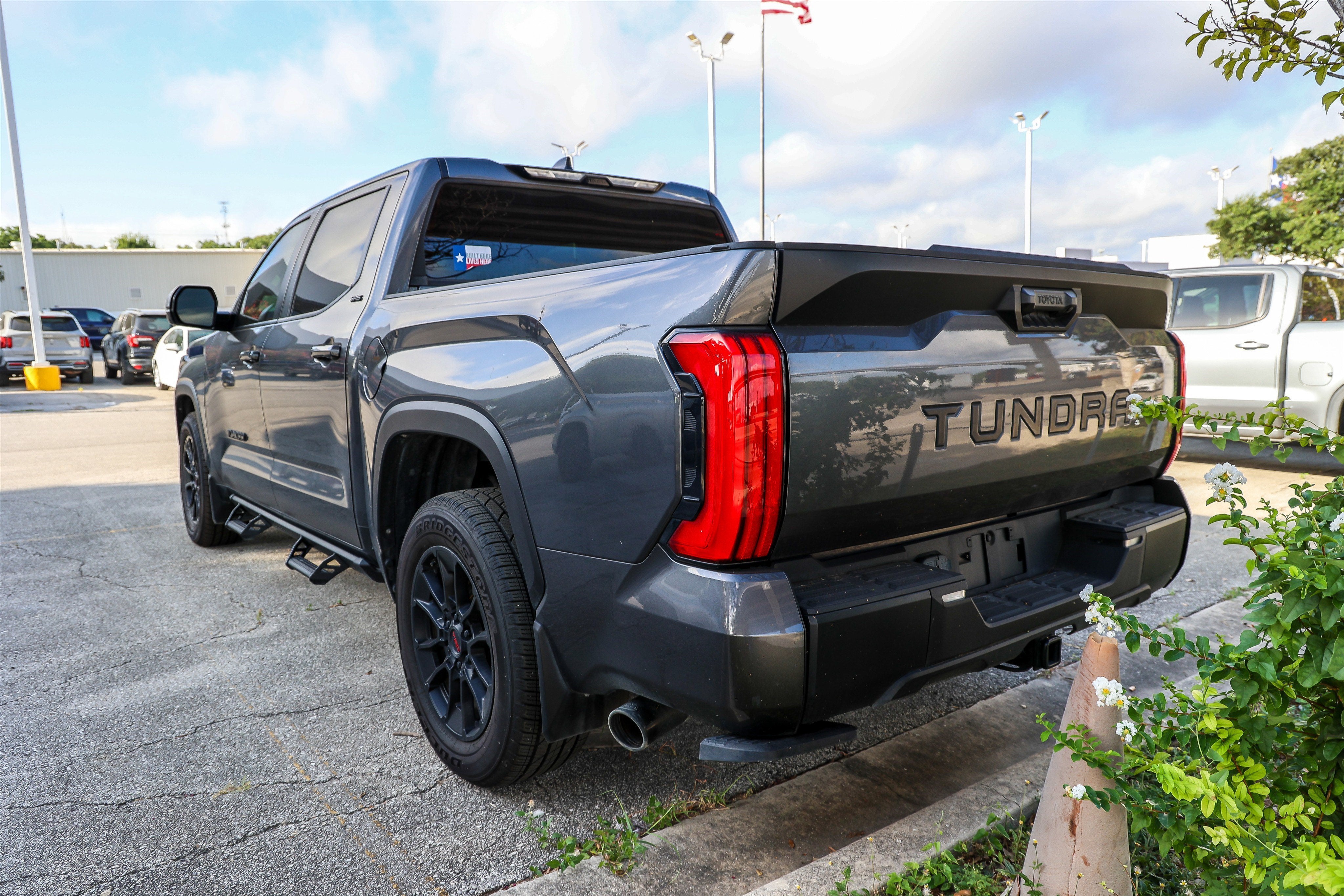 2024 Toyota Tundra 2WD SR5