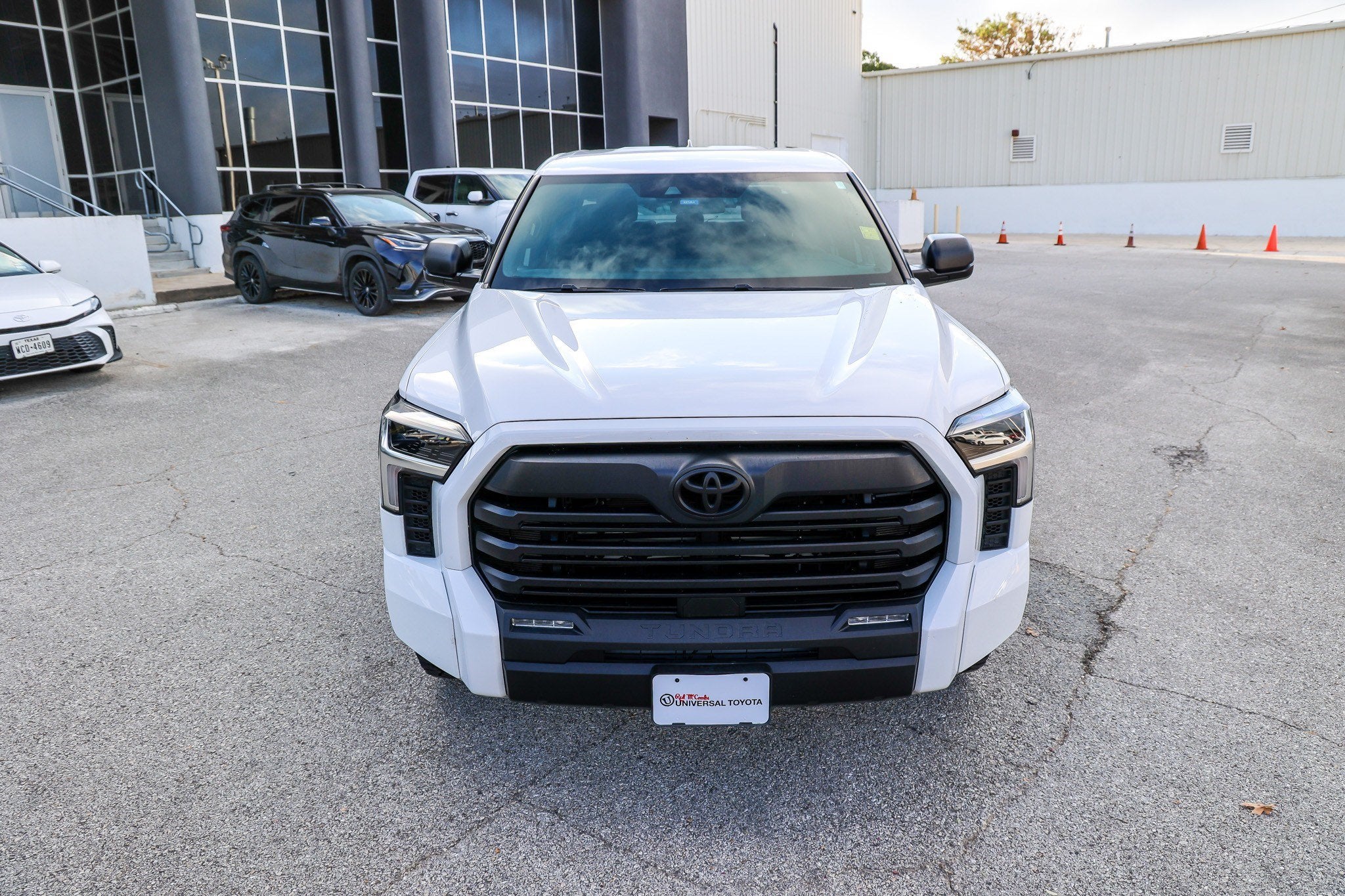 2025 Toyota Tundra 2WD SR5