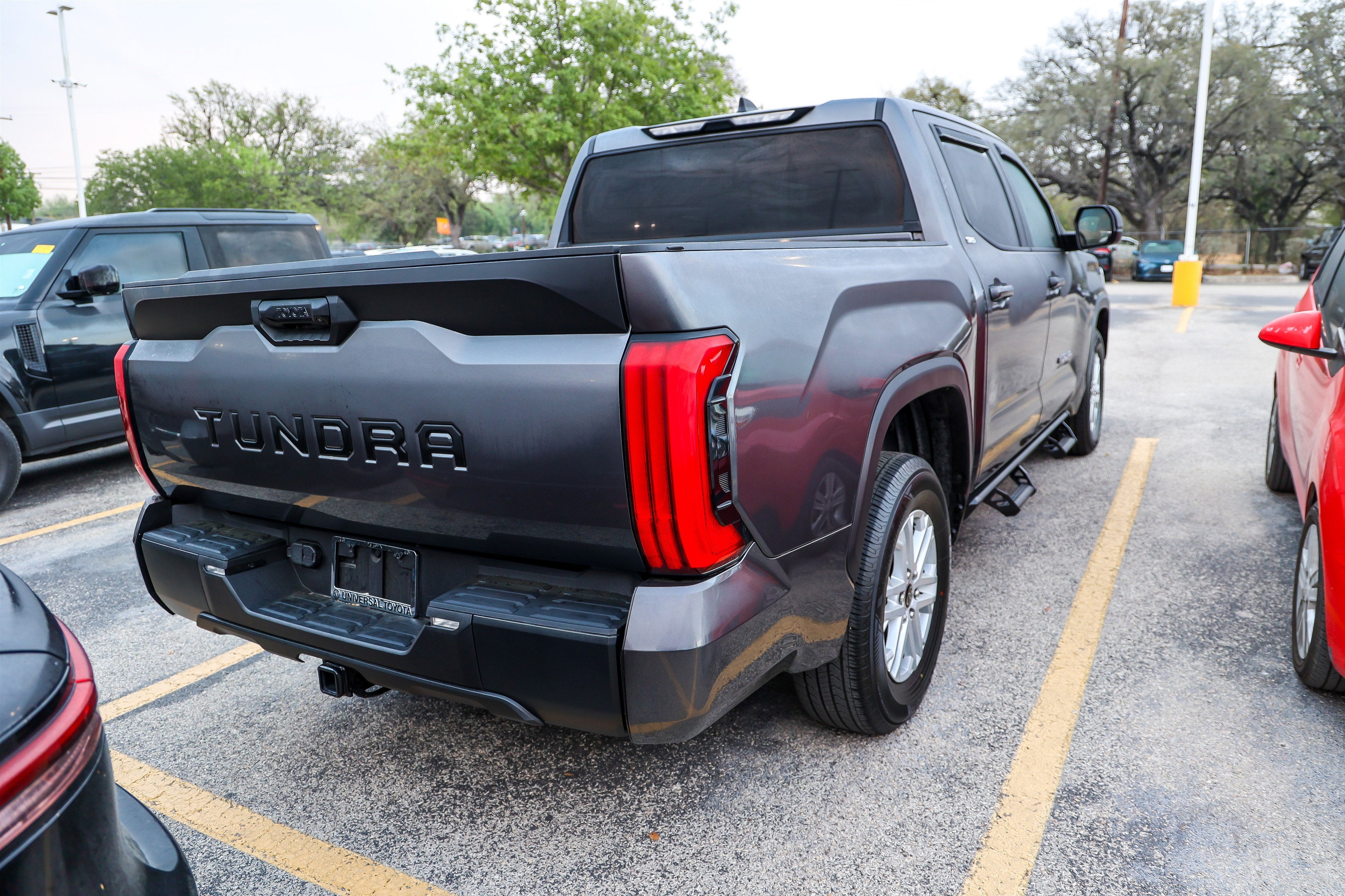 2023 Toyota TUNDRA 4X2 SR5