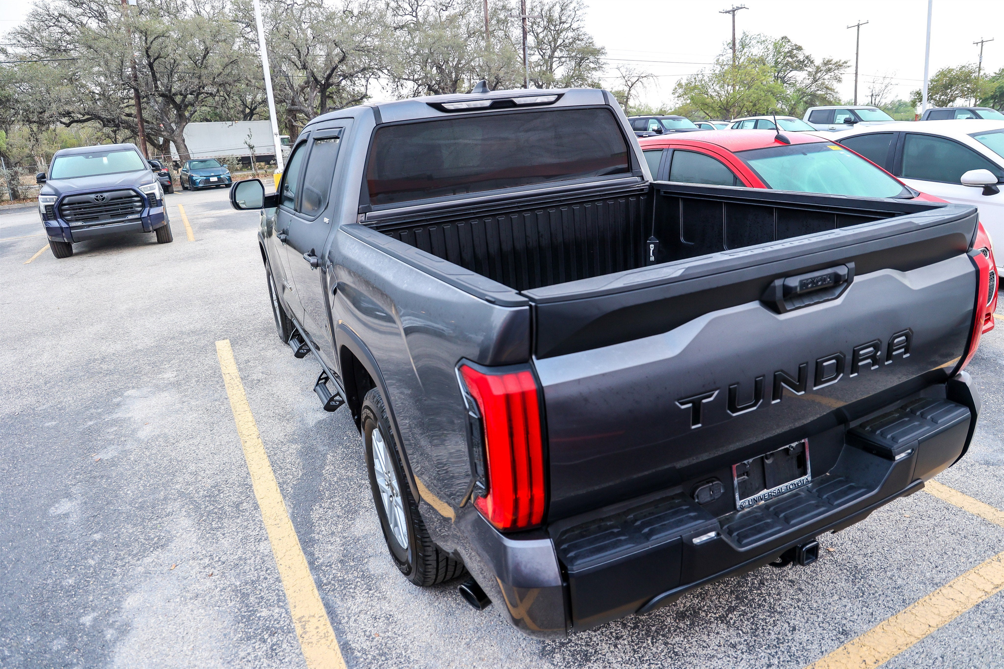 2023 Toyota TUNDRA 4X2 SR5
